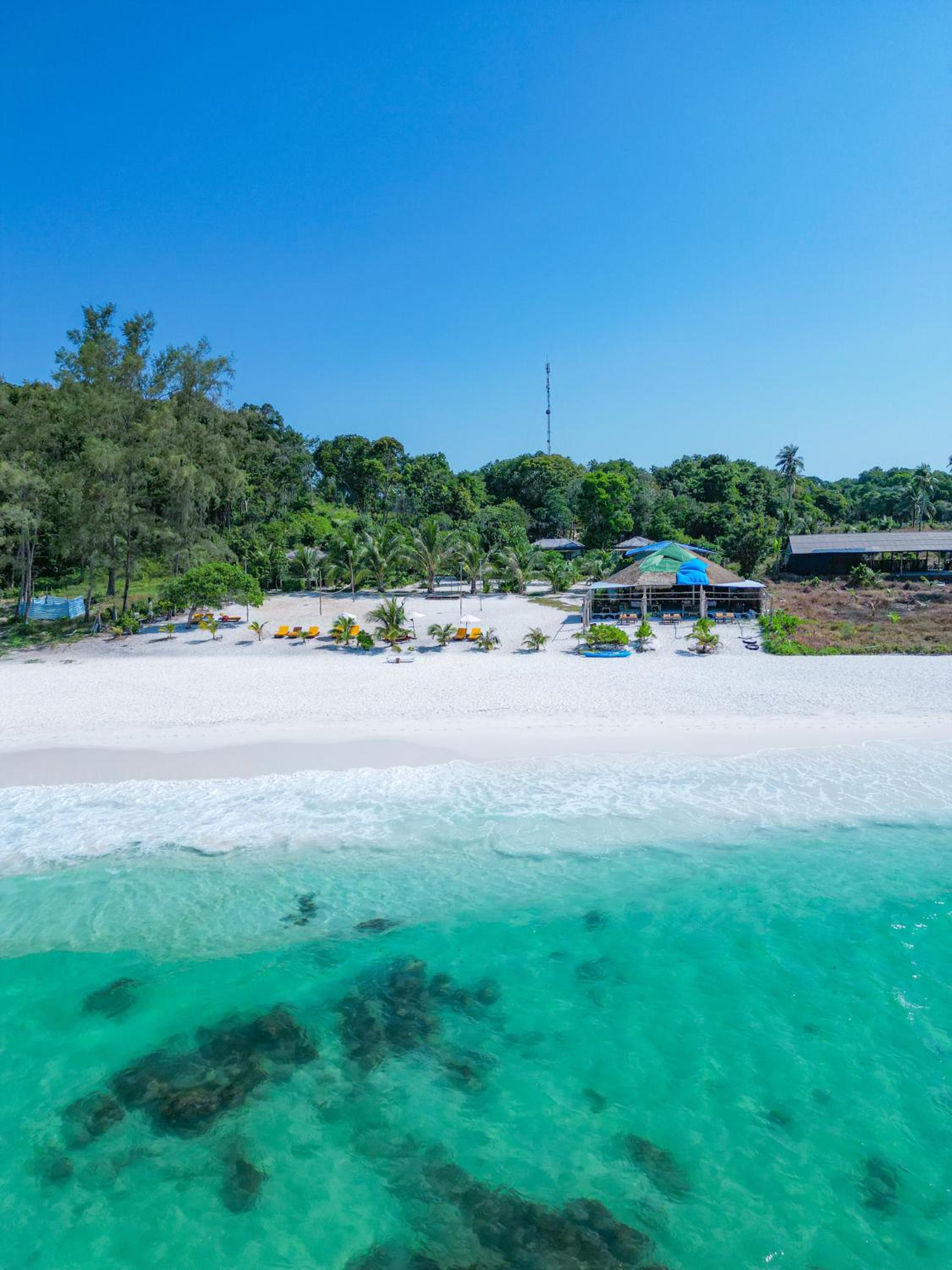 Long Beach Resort Koh Rong view 4