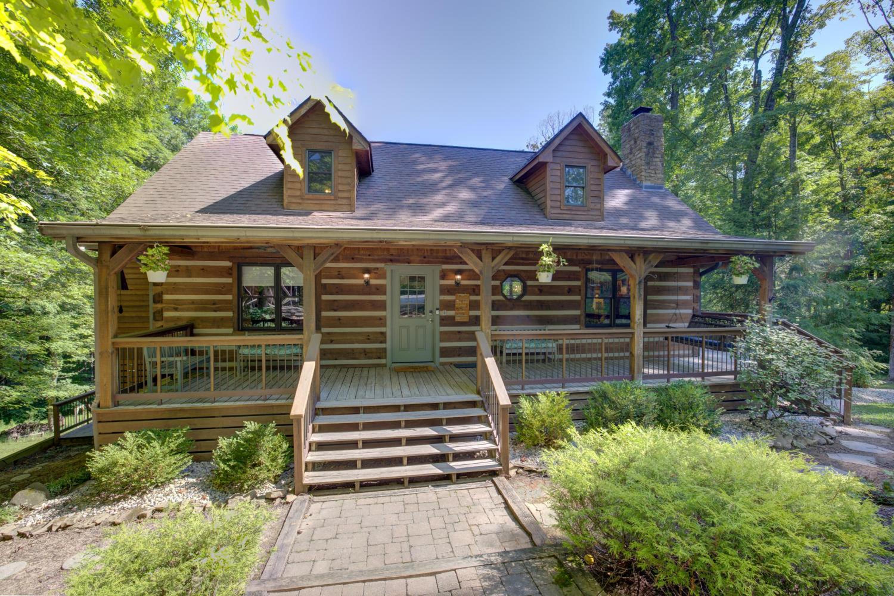 Bloomington Vacations - Acre Ridge Cabin - Property Image 1