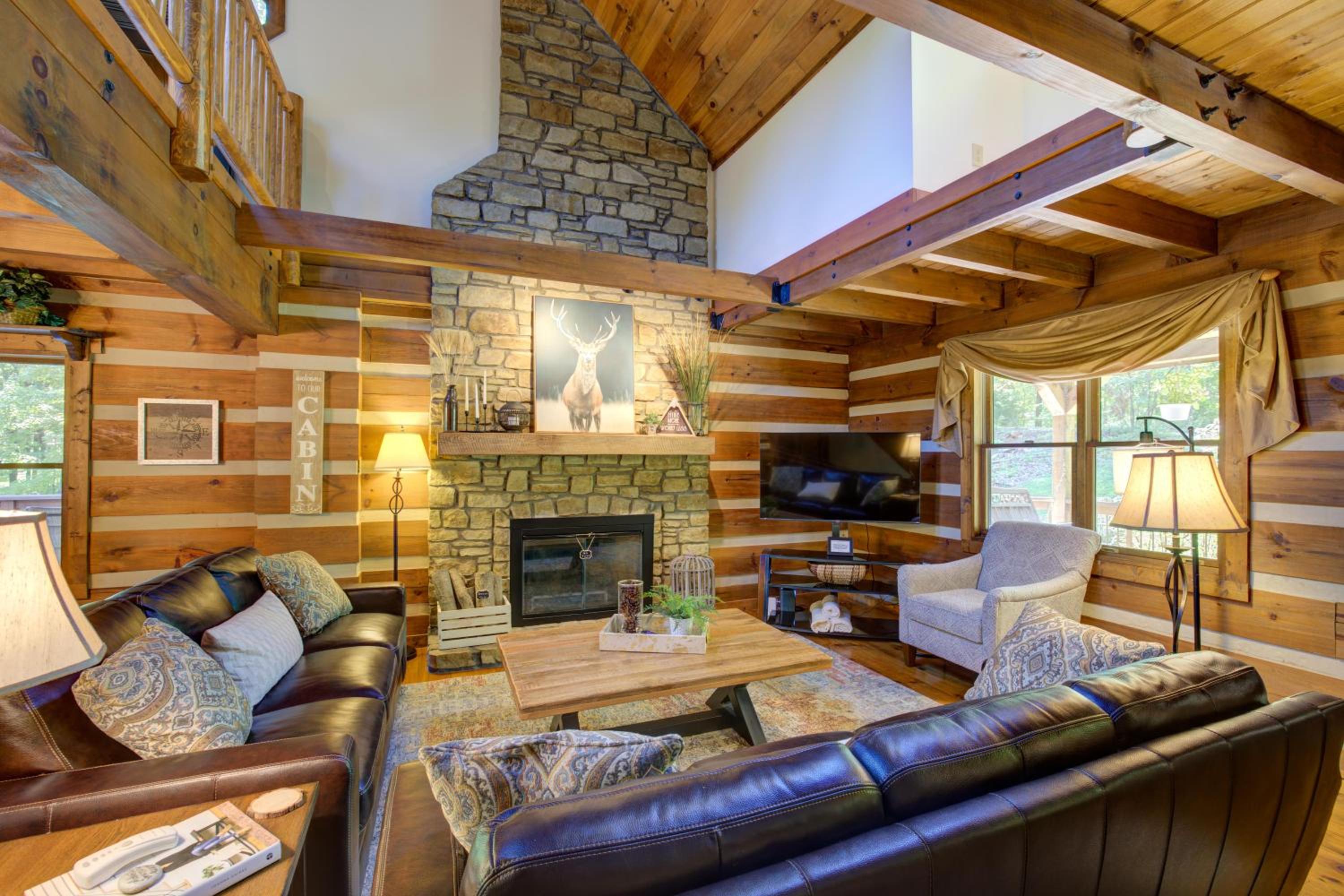 Bloomington Vacations - Acre Ridge Cabin - Property Image 2