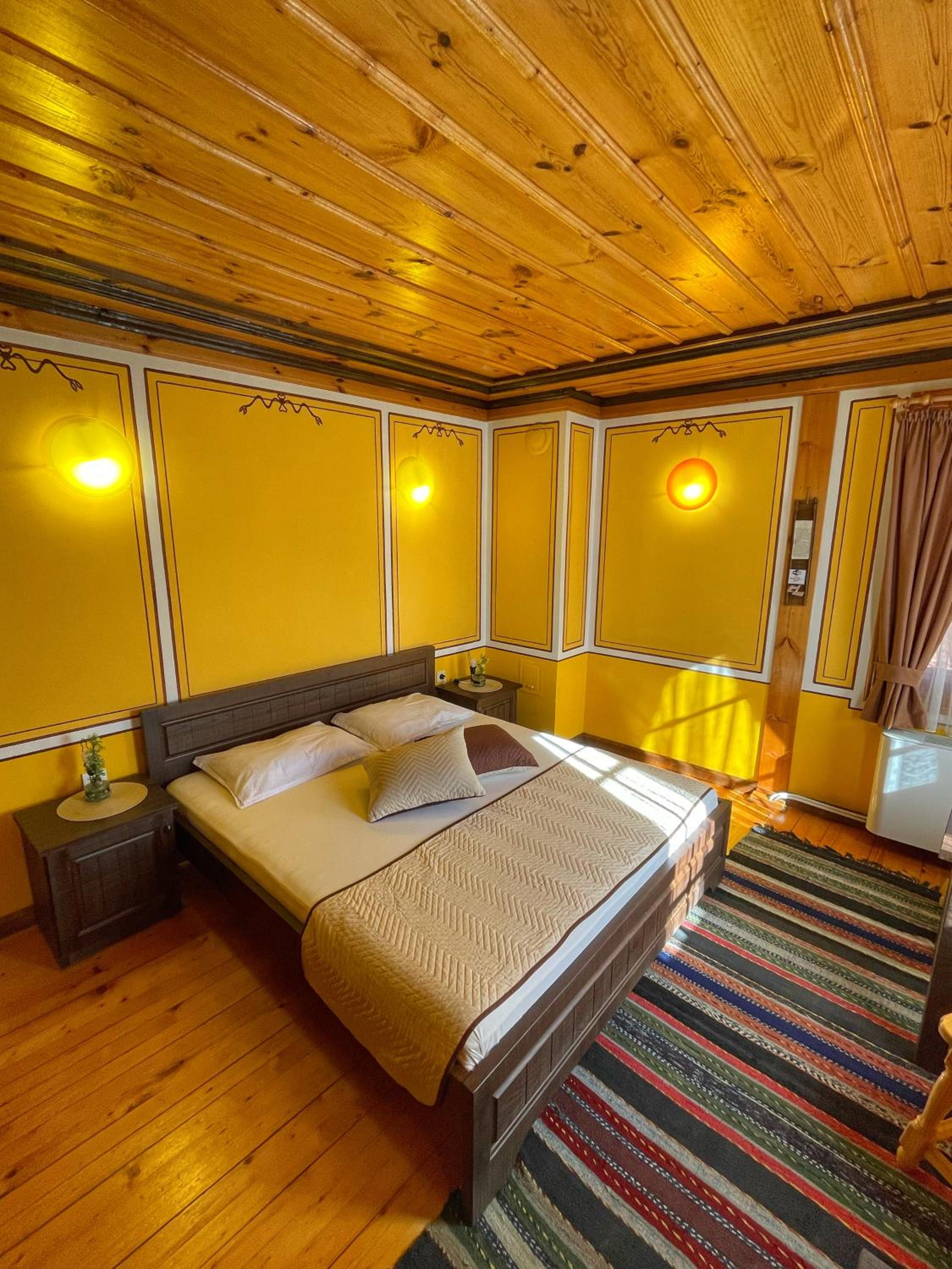 Guest rooms Colorit