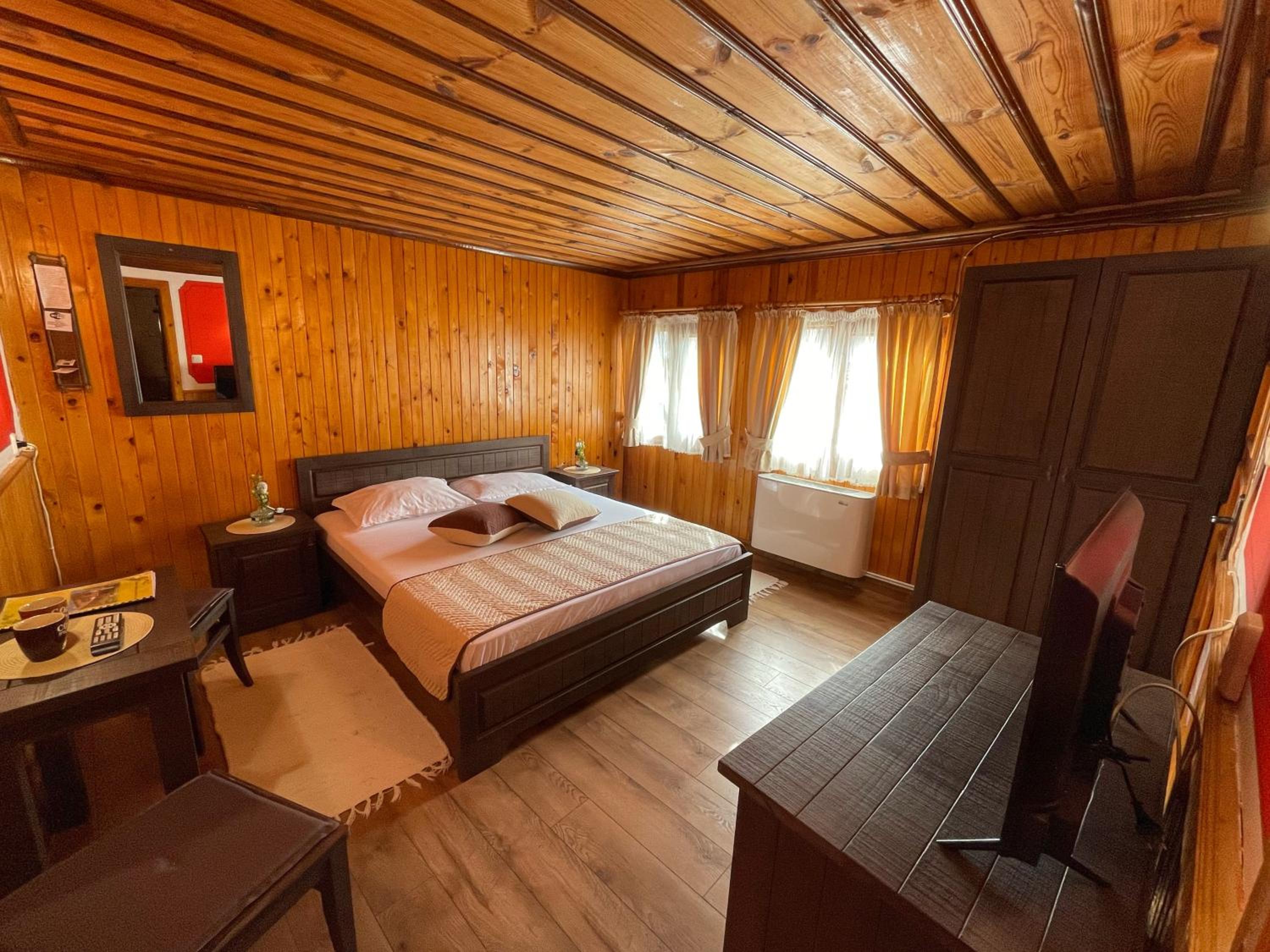 Guest rooms Colorit