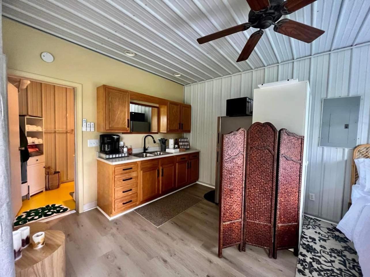 Bloomington Vacations - Mantra Bungalow At Asana Lake Retreat - Property Image 5