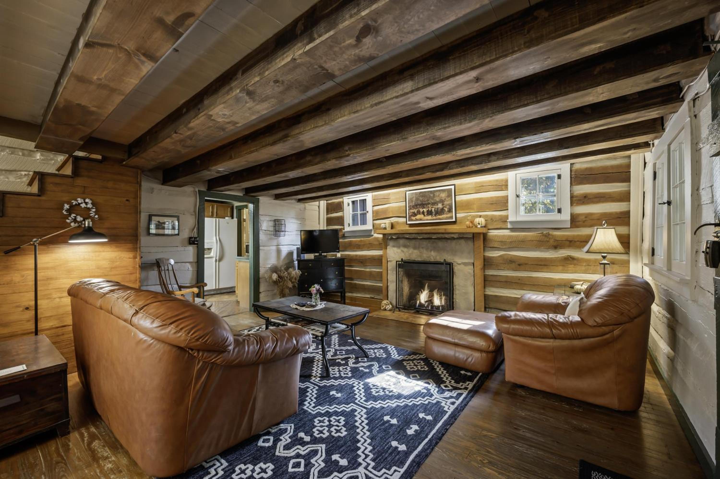 Atop Pine Hill Cabin view 4