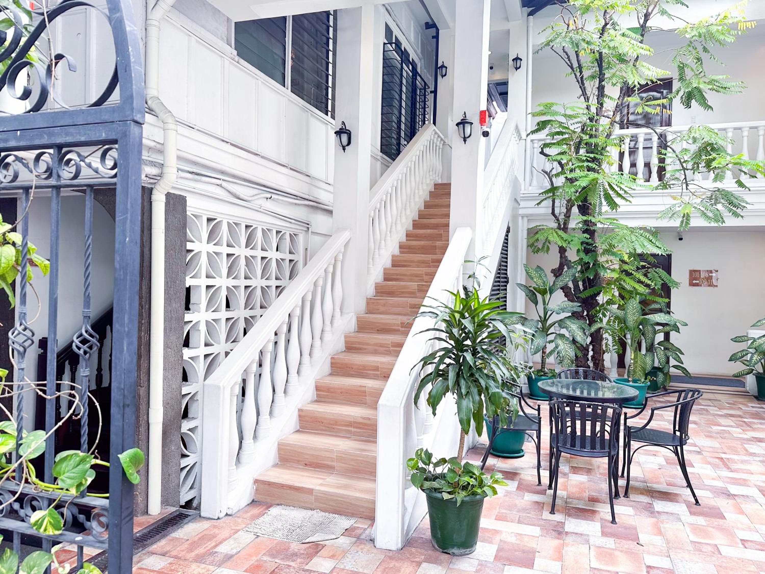 SANTOS Pension House