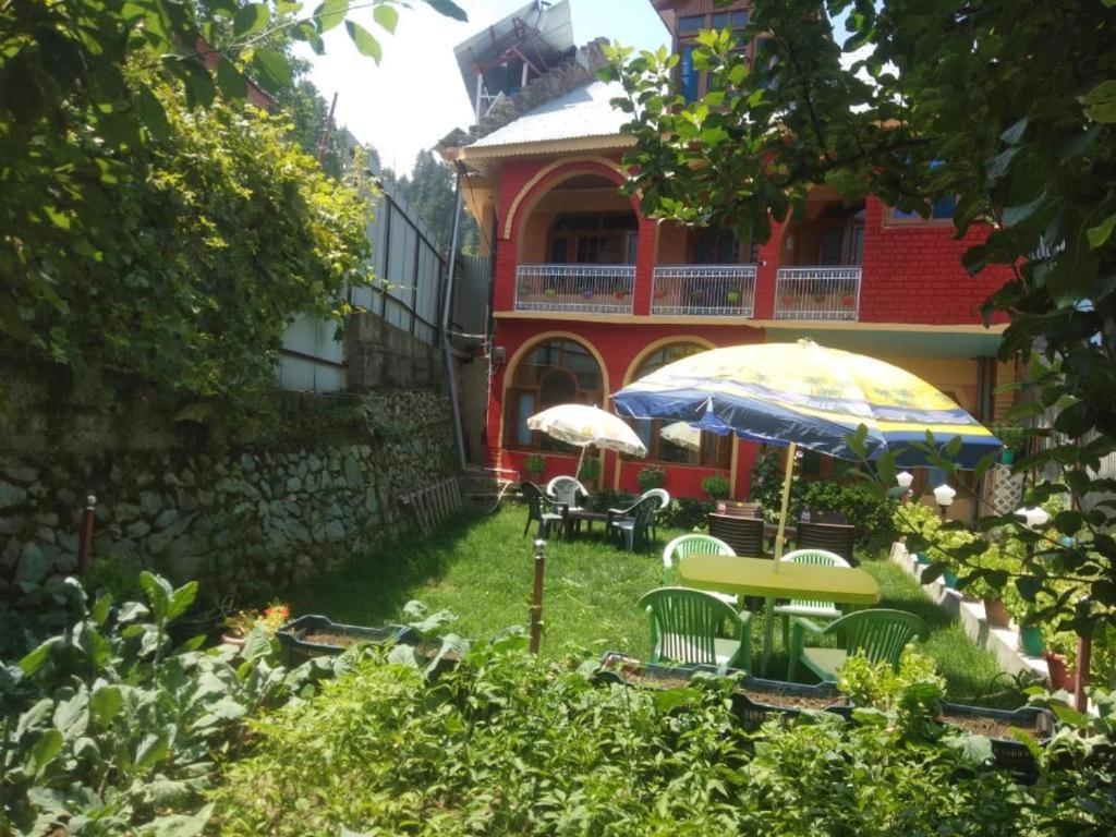 WANI GUEST HOUSE view 4