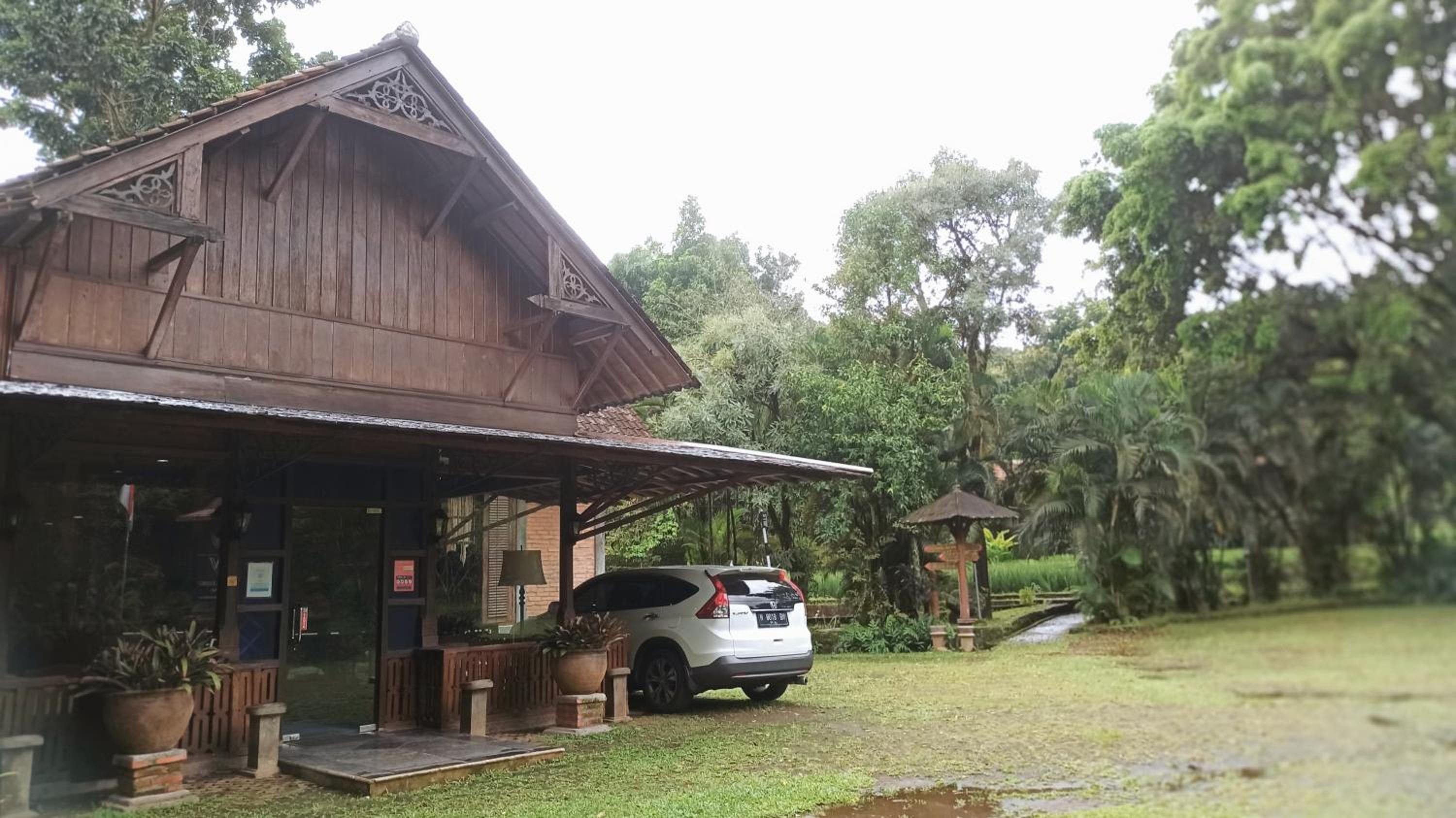 Hills Joglo Villa