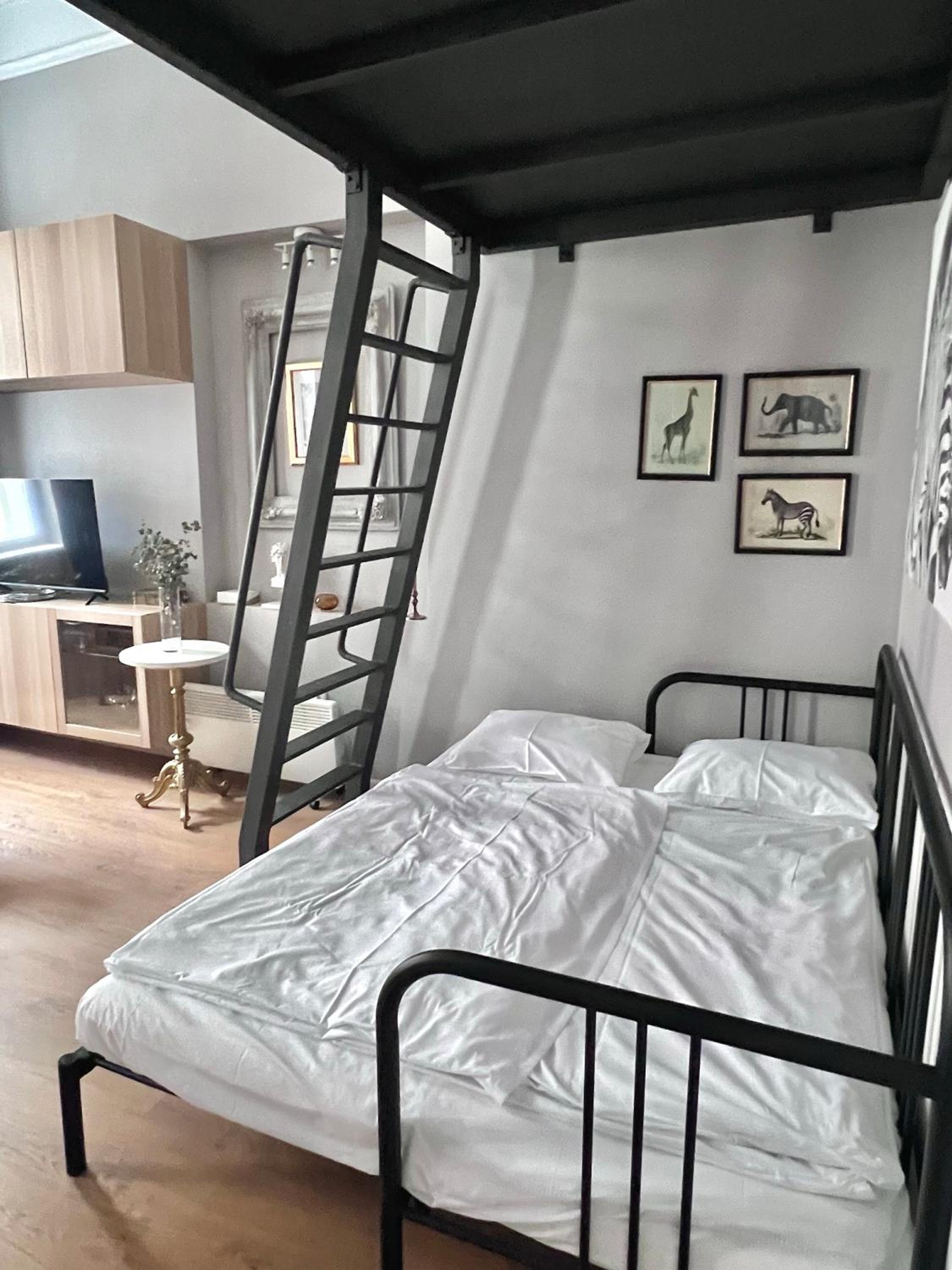Central Dainty - Boutique Designer Apartment in Zagreb City Centre