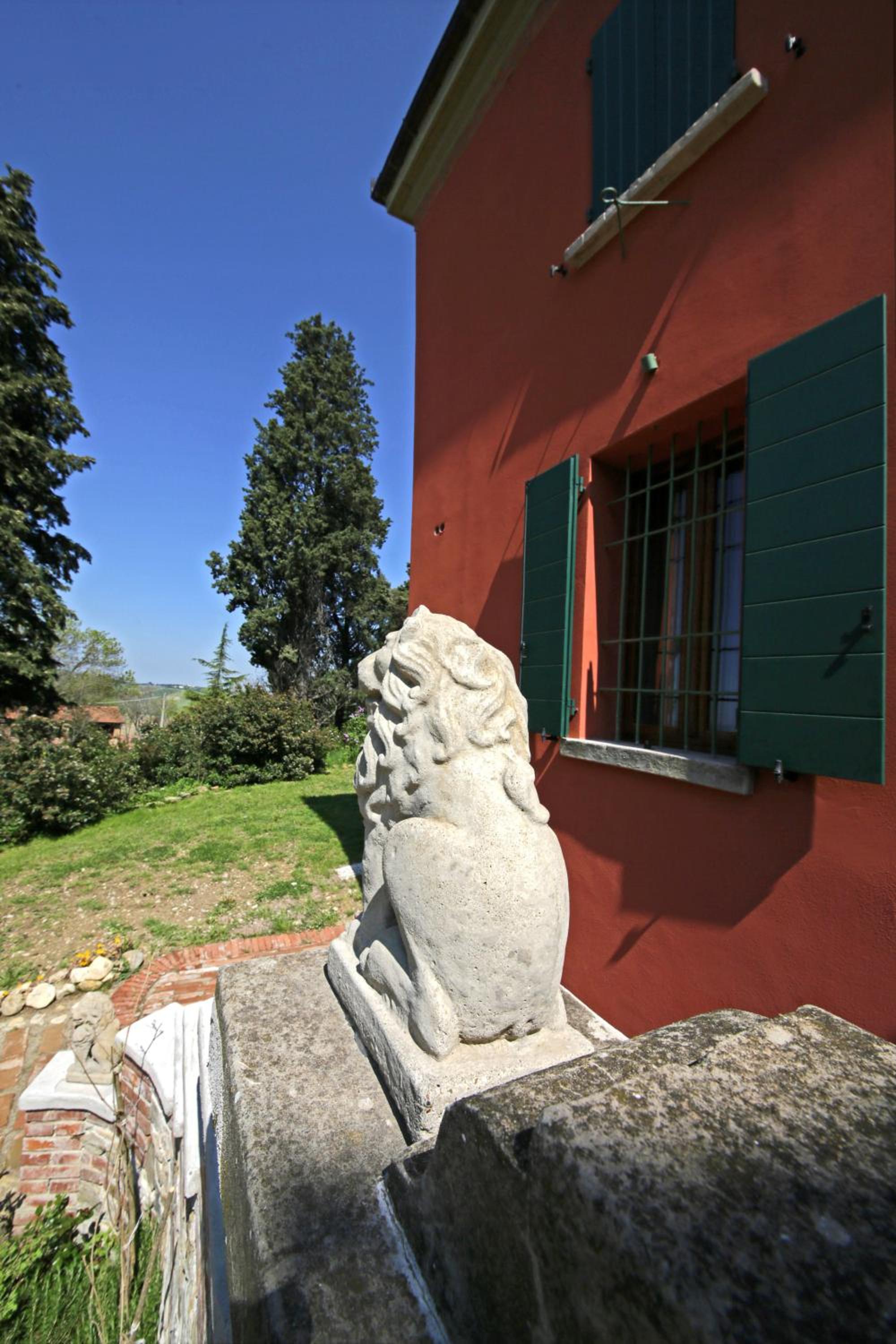 Photo 25