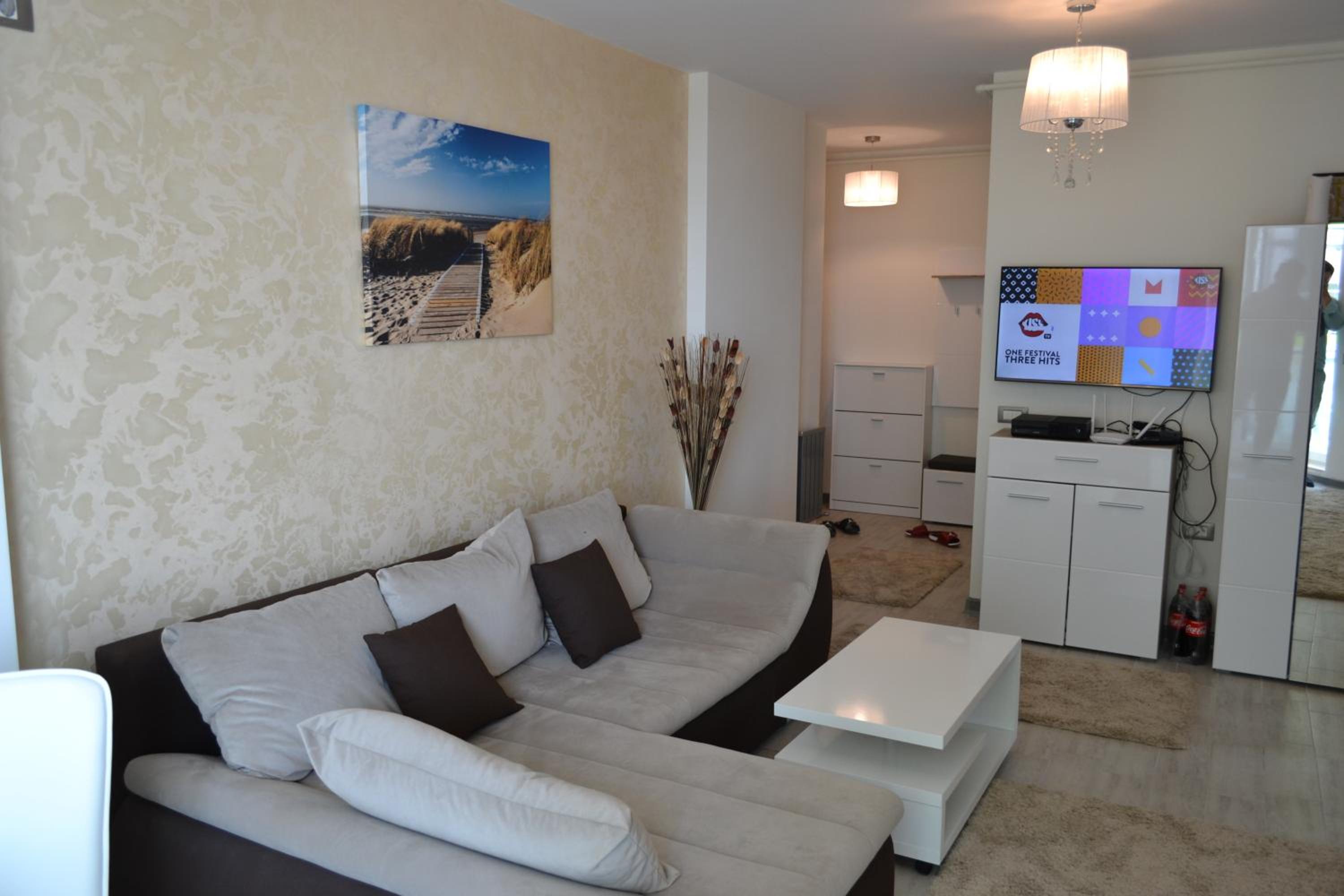 Panoramic SeaView Apartment Spa&Pool Resort - parking view 5