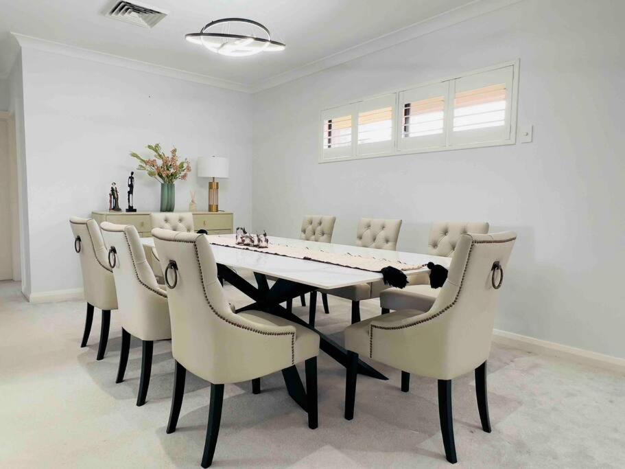 Maroubra Gem Close to Everything Sleep 16