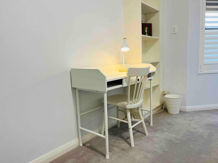 Maroubra Gem Close to Everything Sleep 16