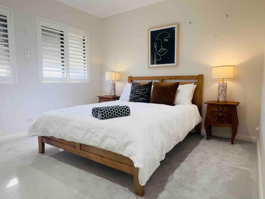 Maroubra Gem Close to Everything Sleep 16
