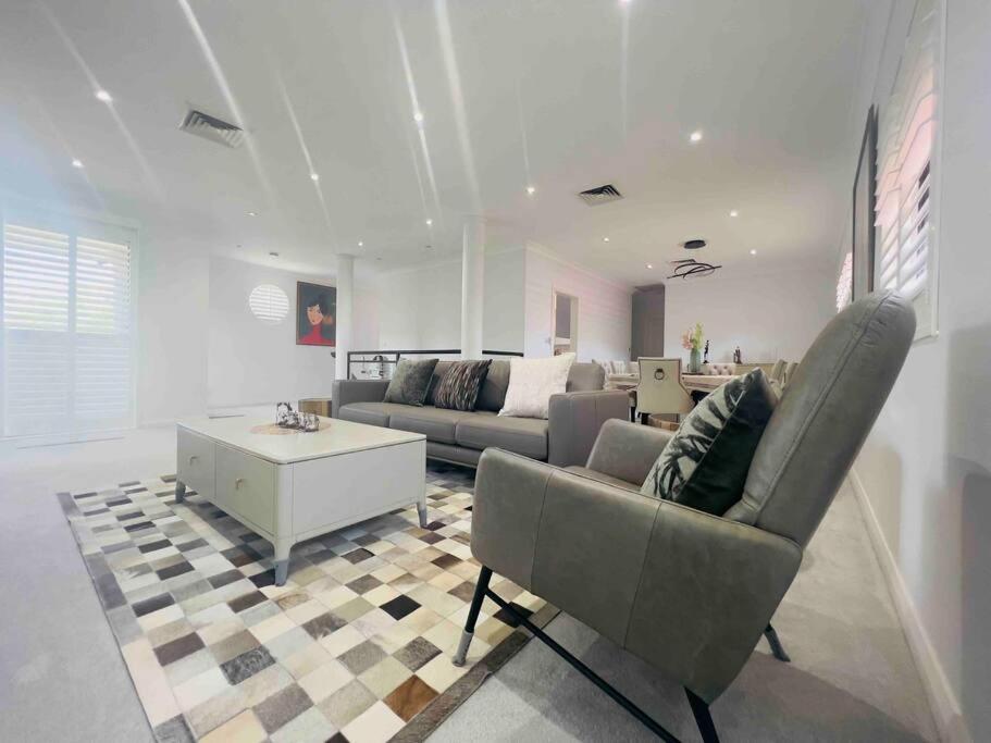 Maroubra Gem Close to Everything Sleep 16