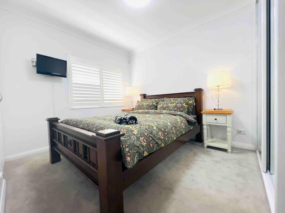 Maroubra Gem Close to Everything Sleep 16