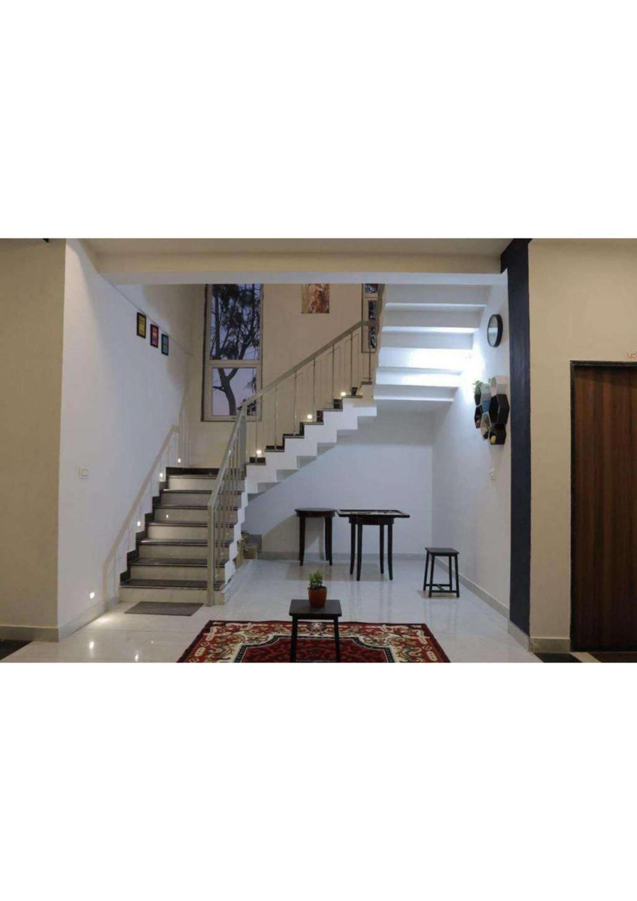 Hilfiger 5BHK