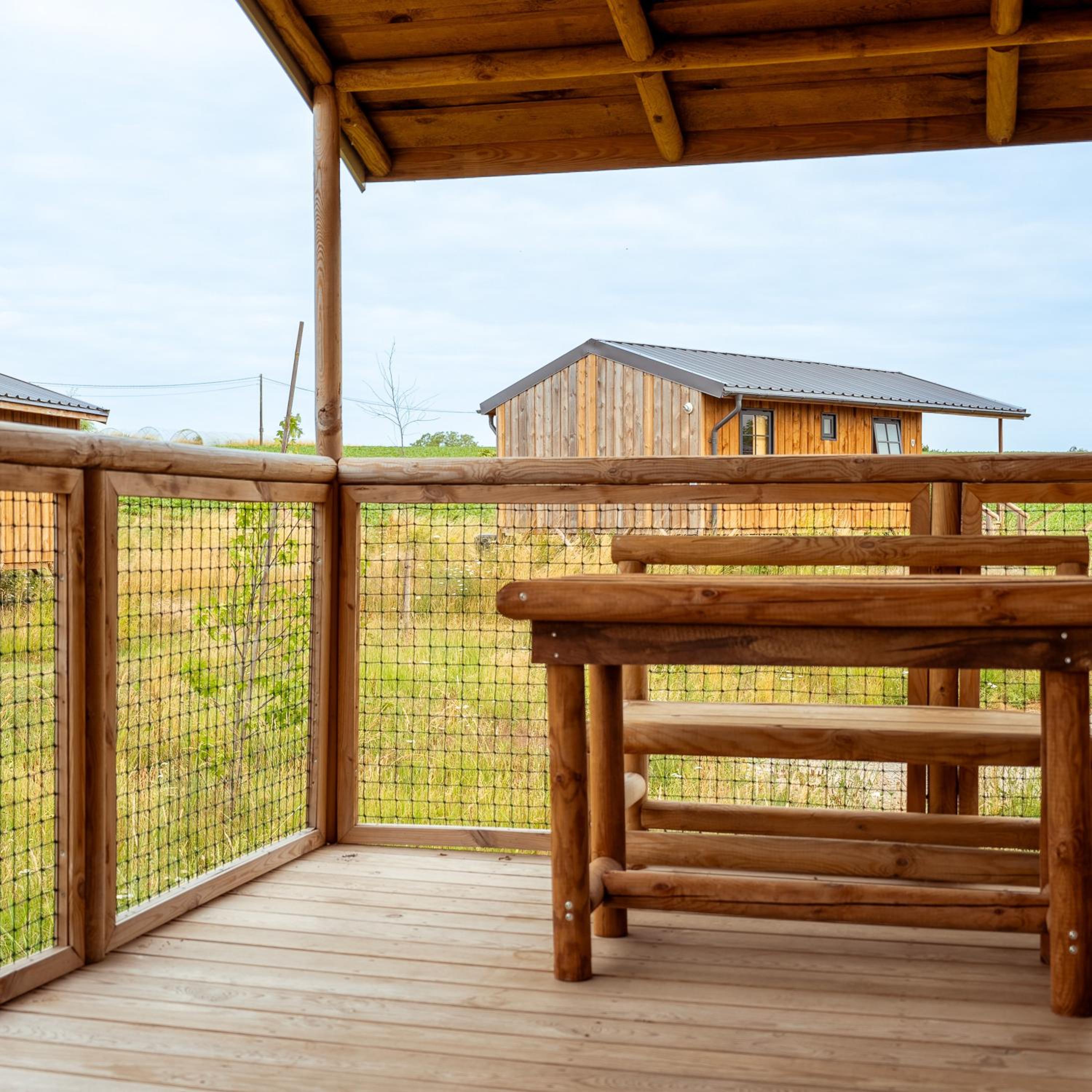 Ecau Lodge - Logement insolite à 30km de Pairi Daiza