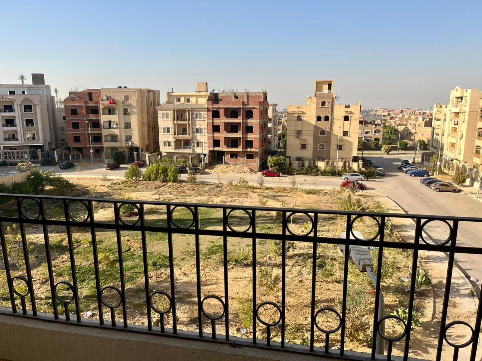 Family Apartment Near AUC