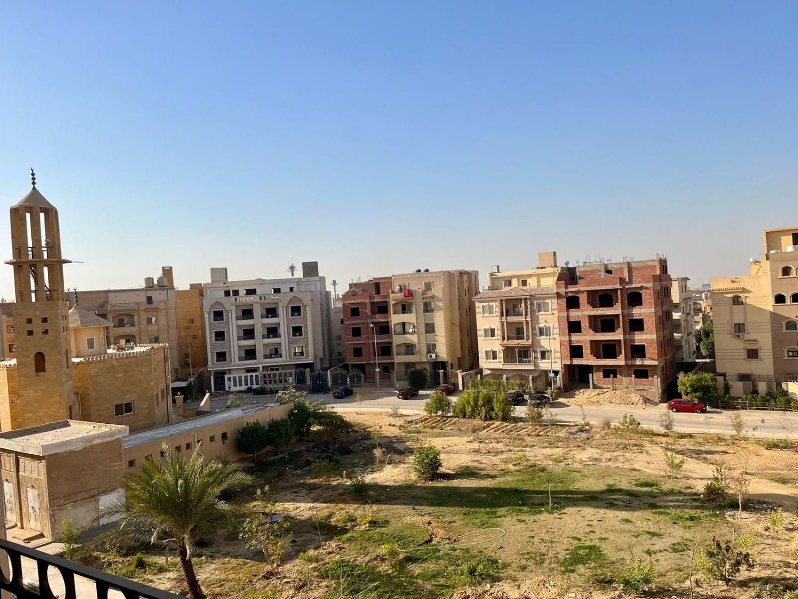 Family Apartment Near AUC