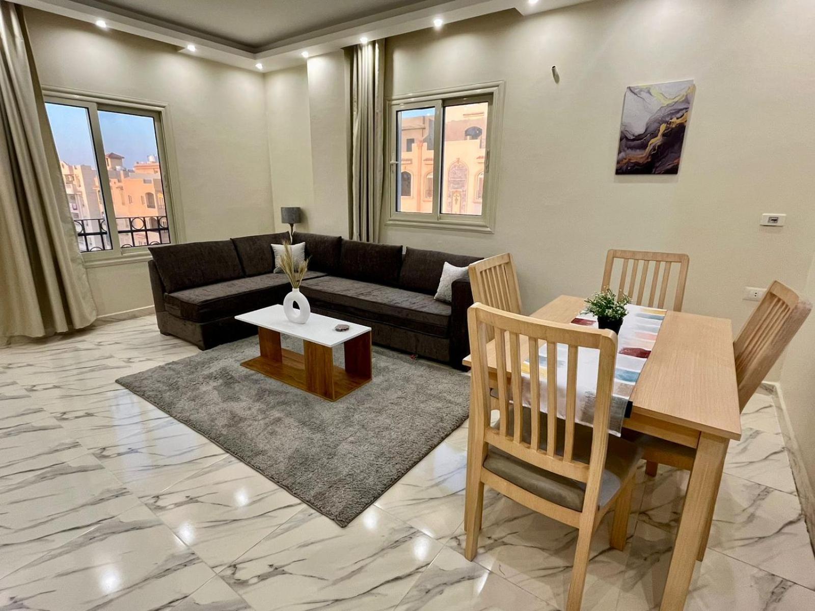 Family Apartment Near AUC