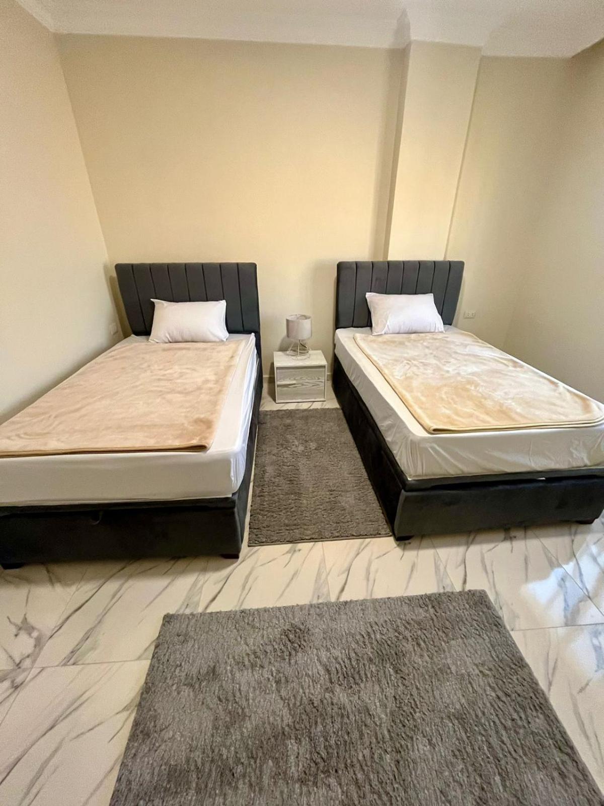 Family Apartment Near AUC
