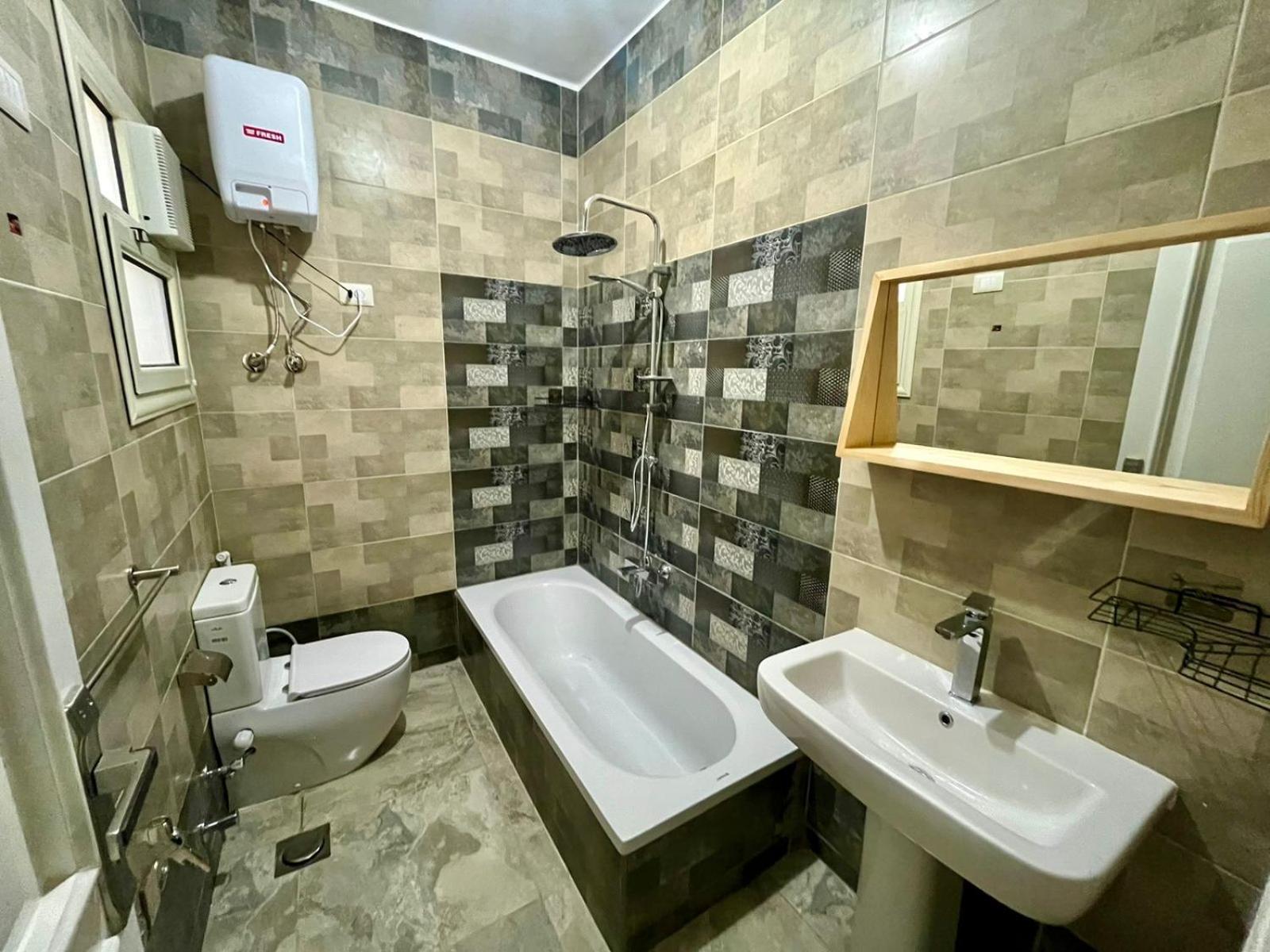 Family Apartment Near AUC