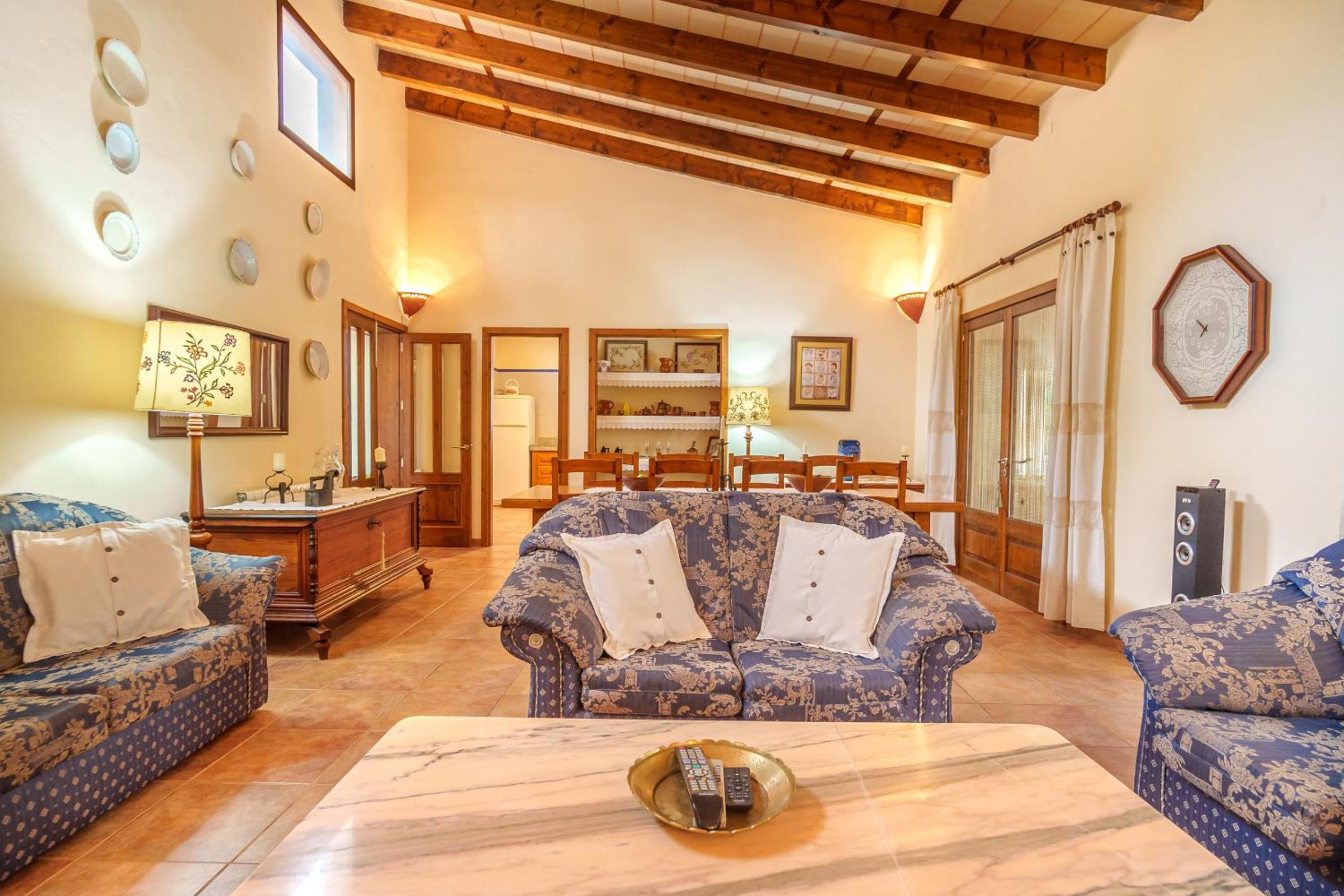 M409 Ferragut Crestatx by Mallorca Villa Selection