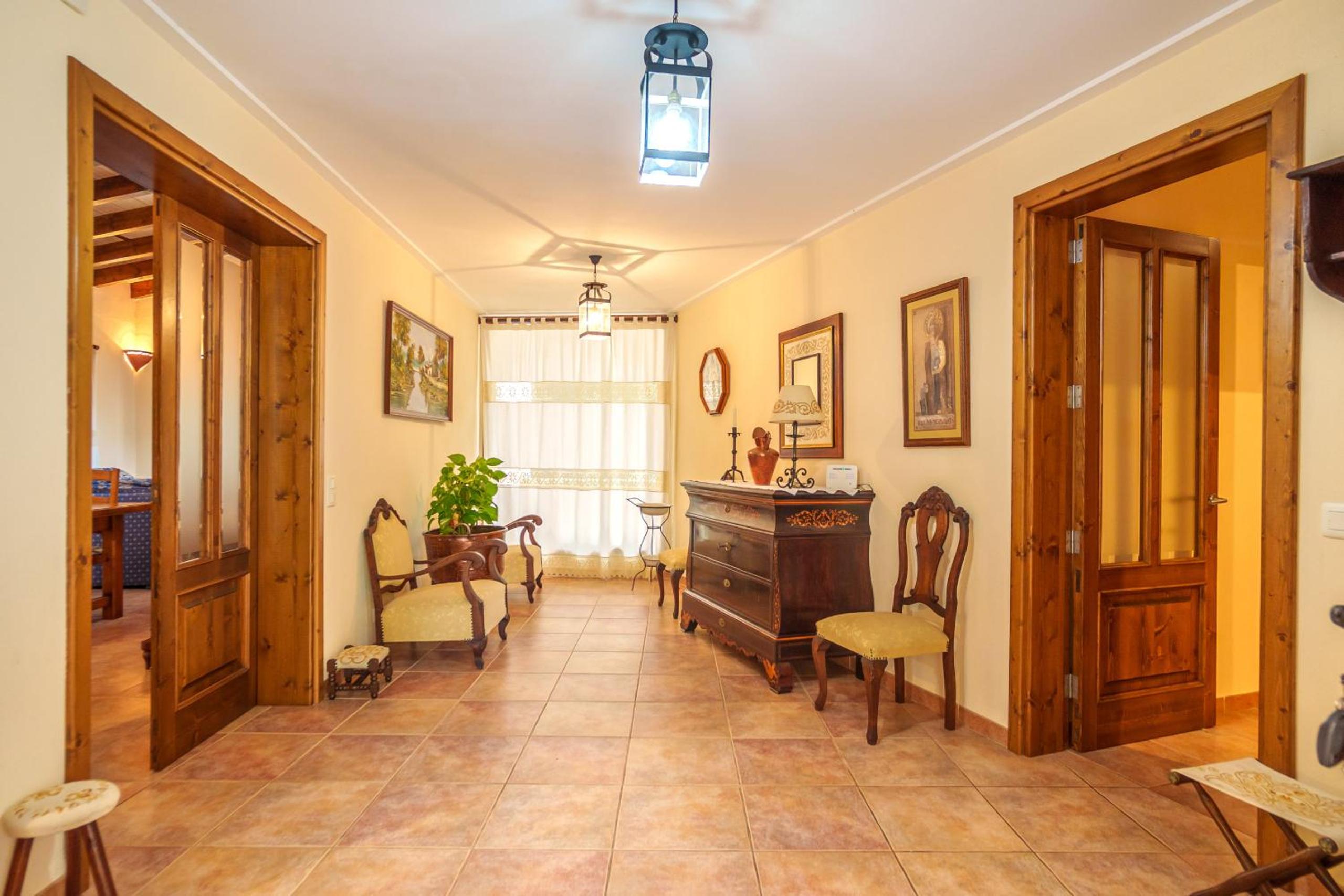 M409 Ferragut Crestatx by Mallorca Villa Selection
