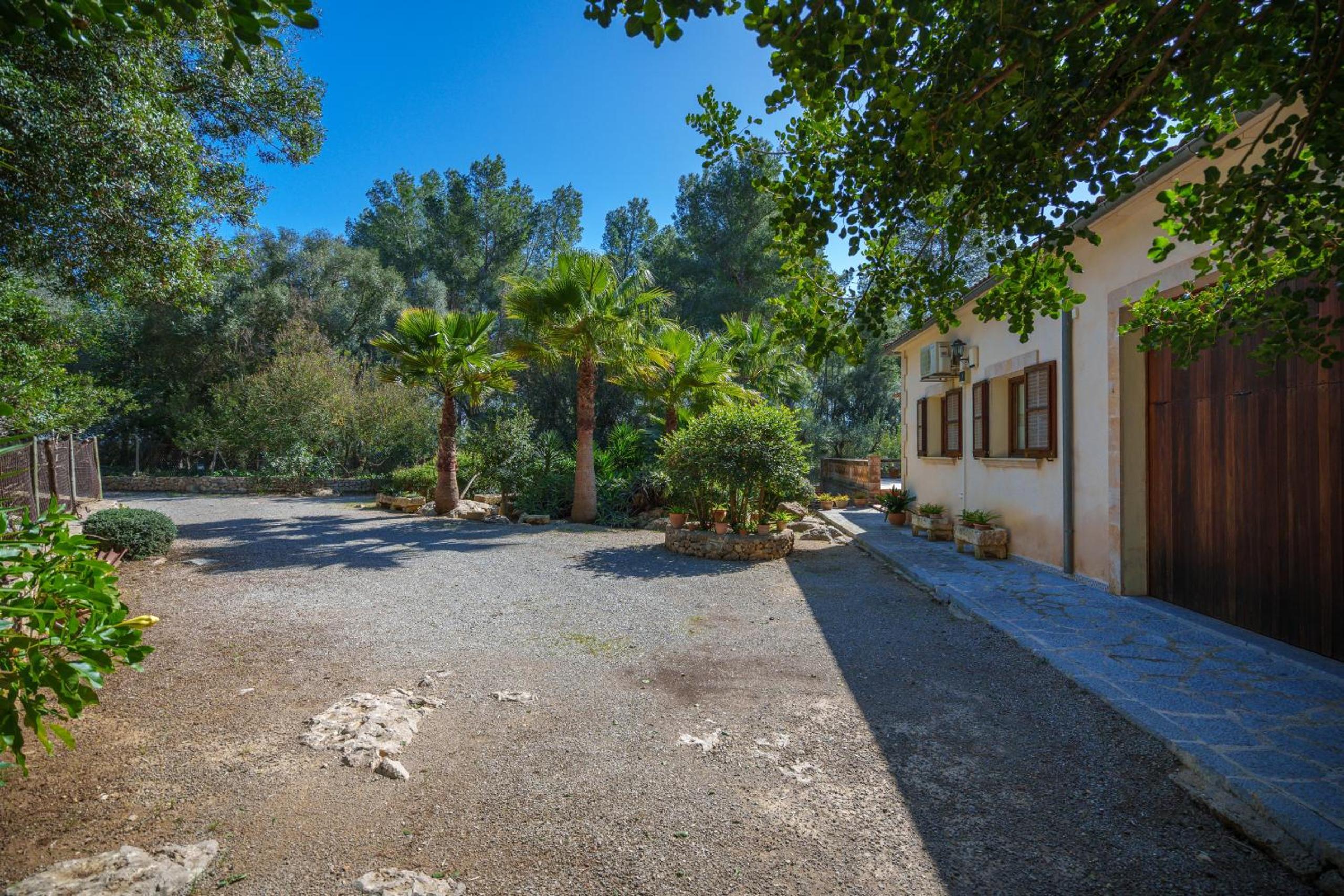 M409 Ferragut Crestatx by Mallorca Villa Selection