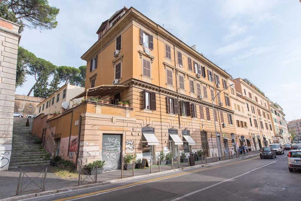 San Peter's - Cosy Renovated Penthouse