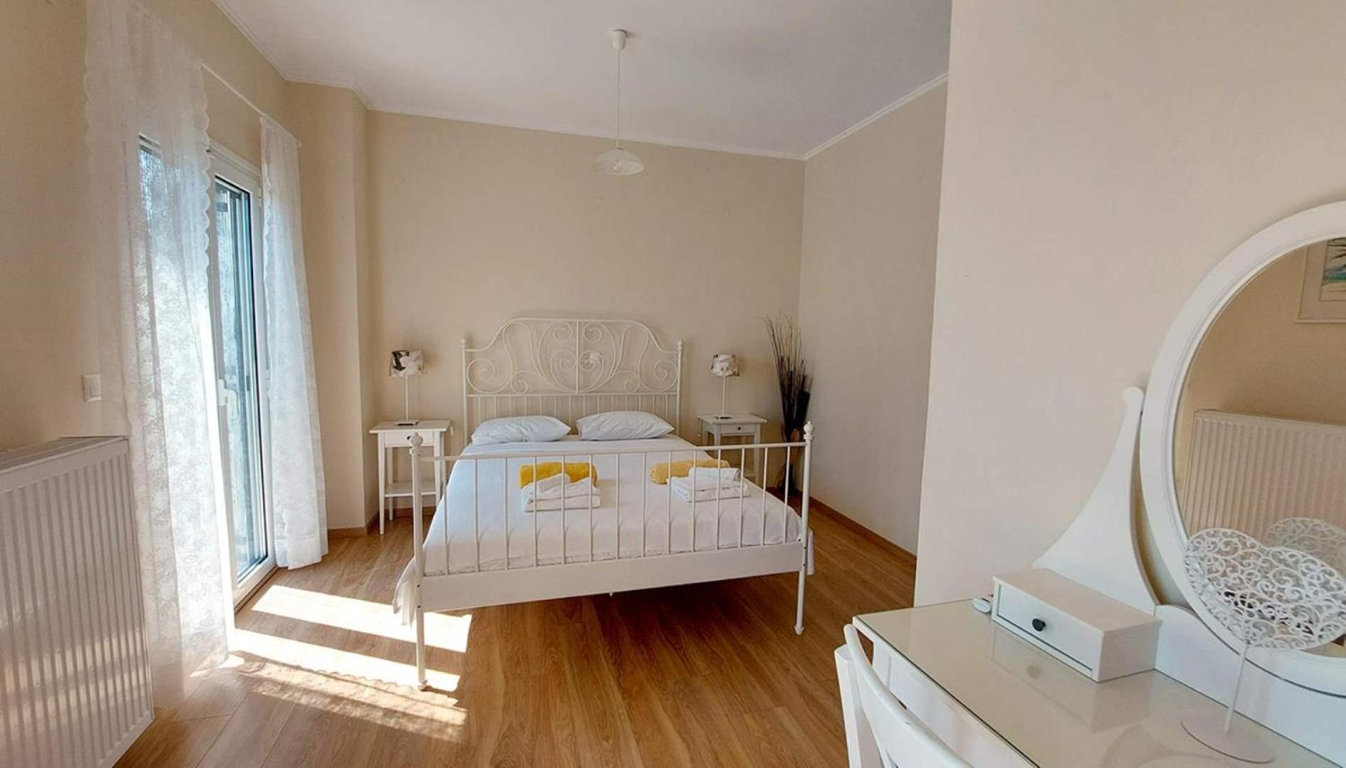 Villa Mayroula
