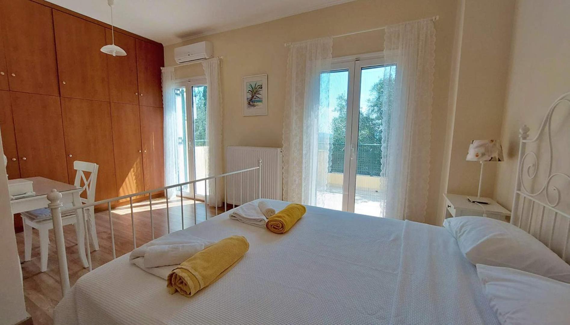 Villa Mayroula