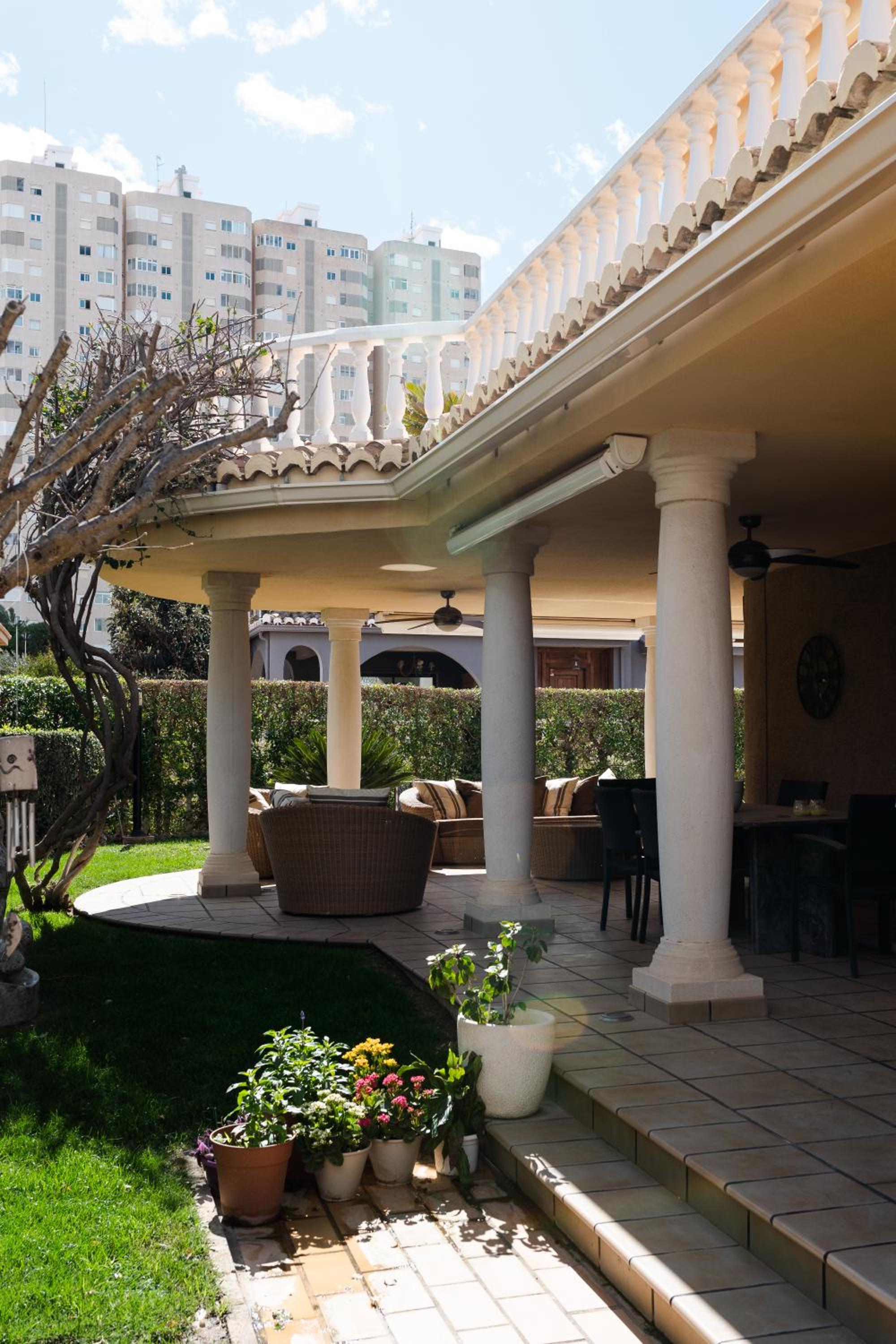 Experience Valencia Luxury Chalet Puig Val con piscina
