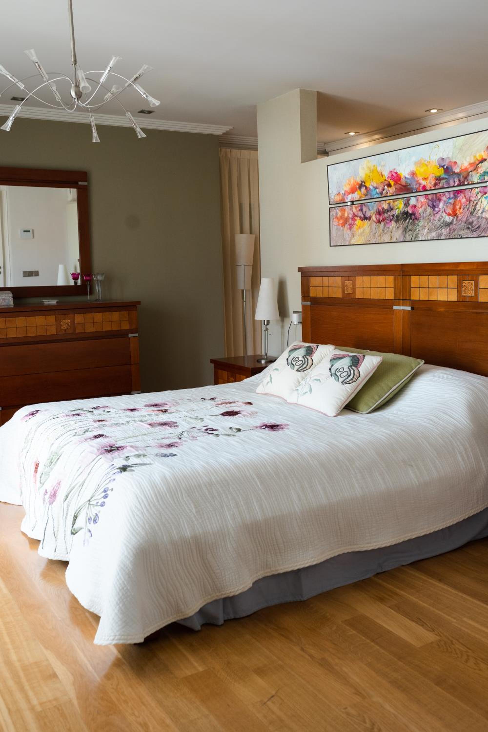 Experience Valencia Luxury Chalet Puig Val con piscina