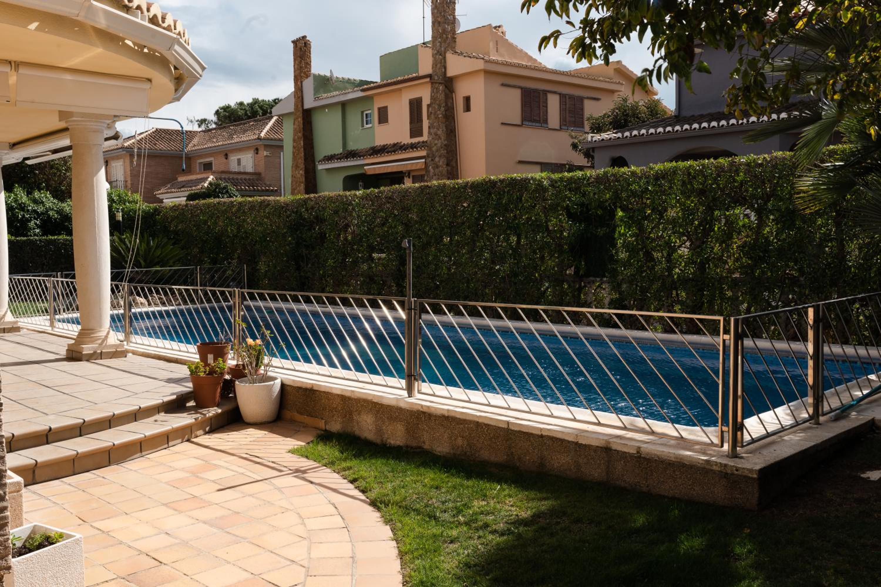 Experience Valencia Luxury Chalet Puig Val con piscina