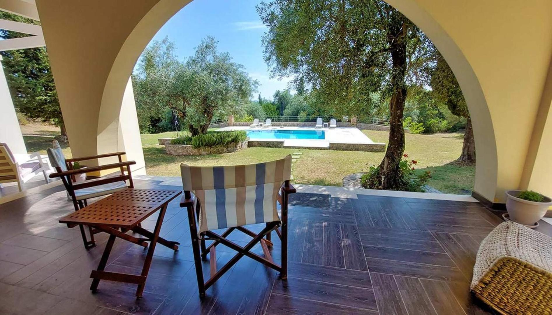 Villa Mayroula