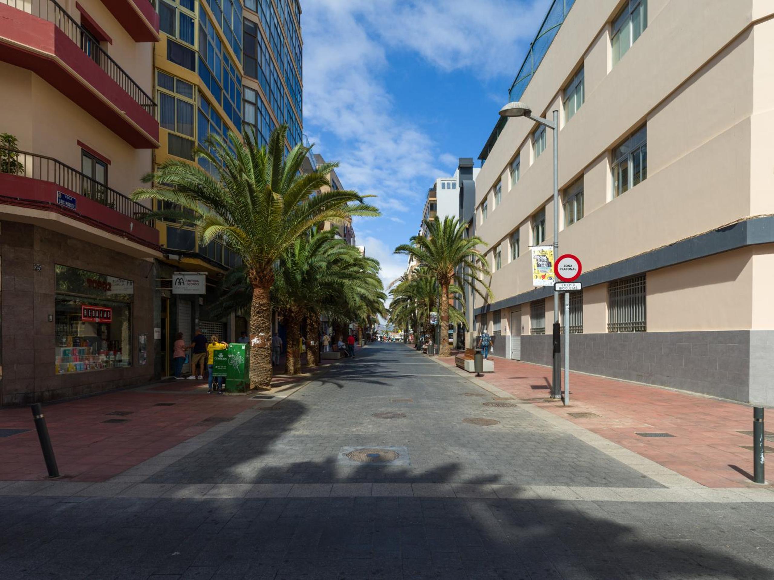 HomeForGuest Estudio Brisa Canteras con terraza