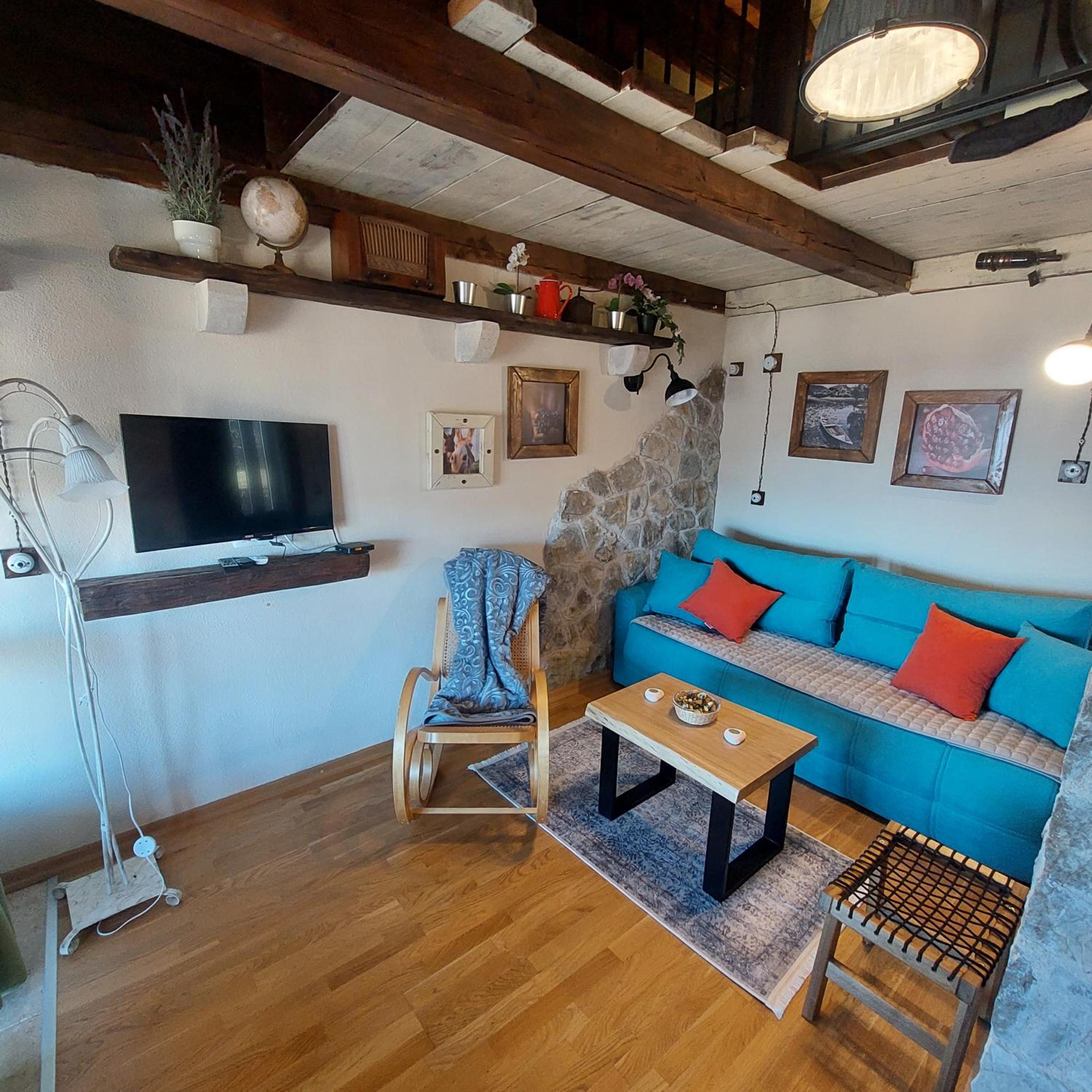Guest House Vrelo view 3
