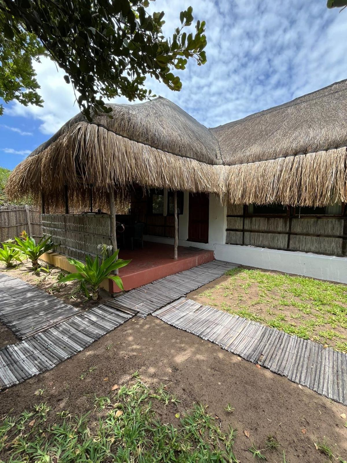 Mango Beach Resort