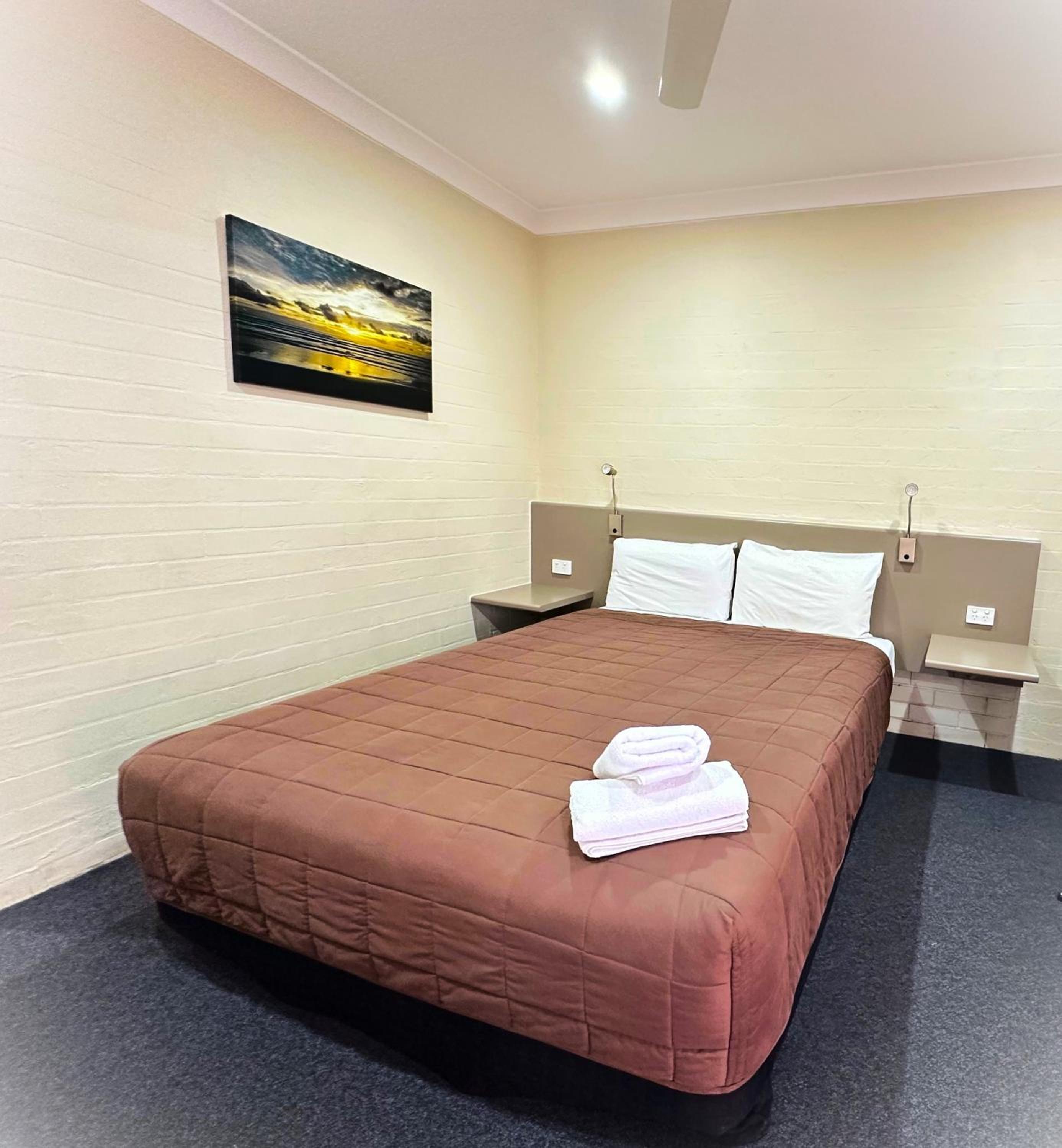 Sapphire City Motor Inn