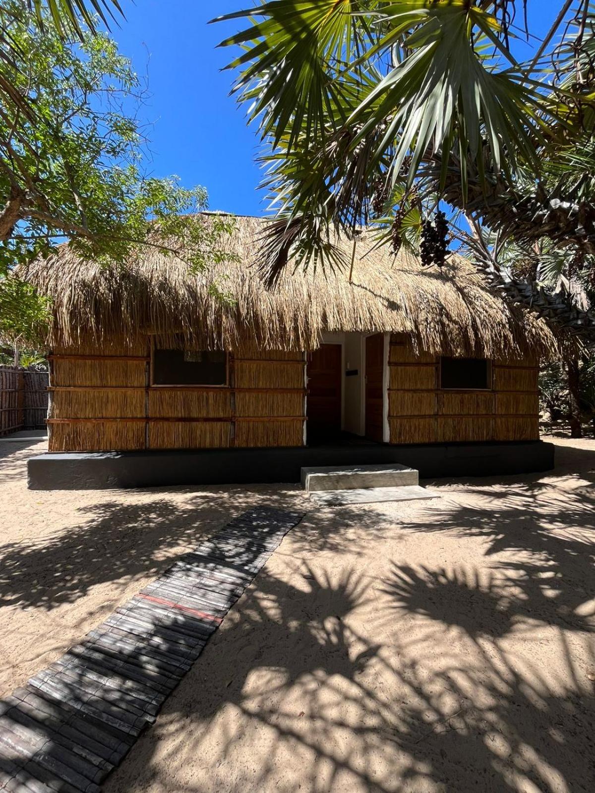 Mango Beach Resort