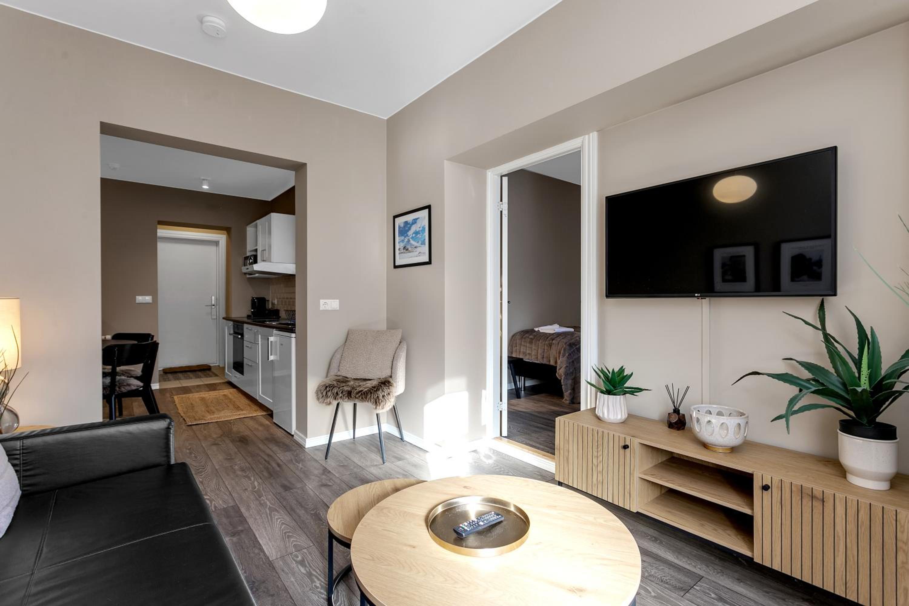 Baldur Apartments