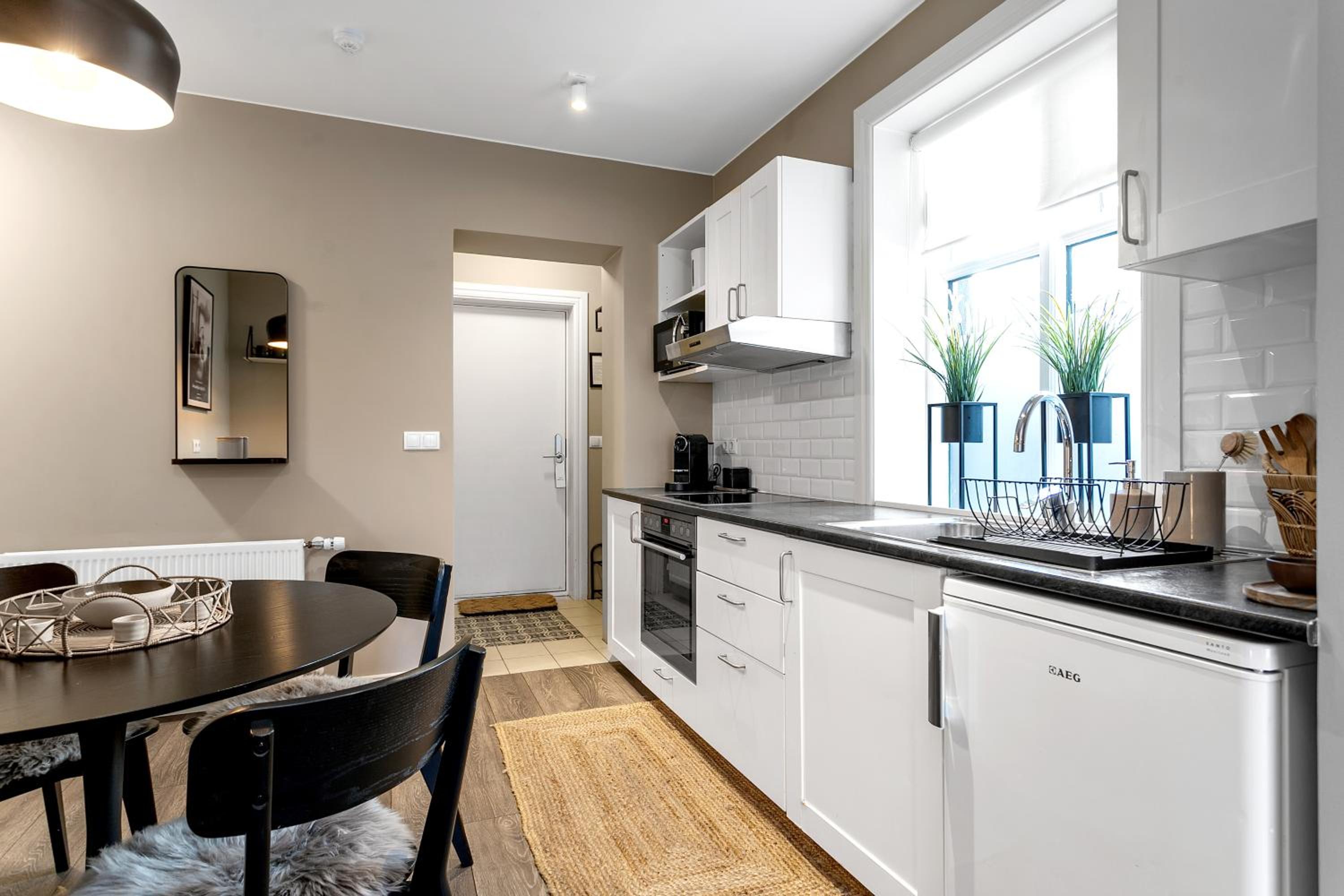 Baldur Apartments