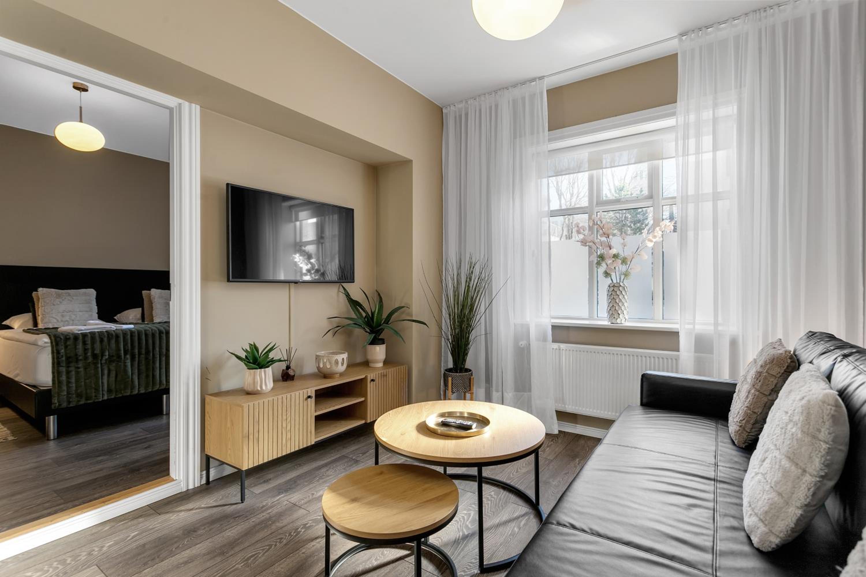 Baldur Apartments