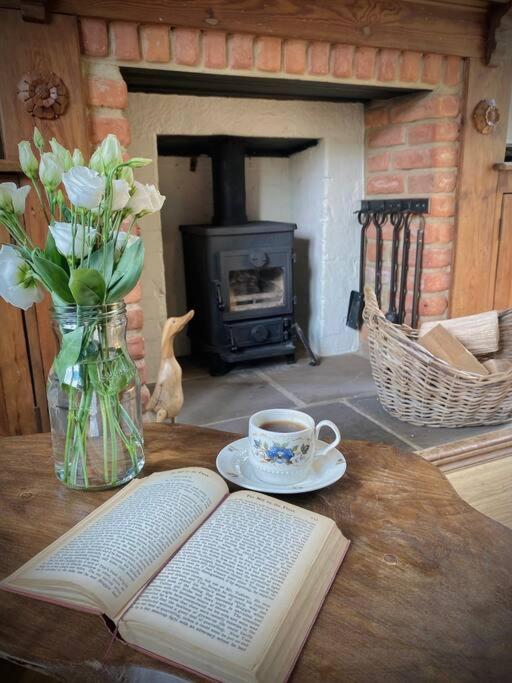 Cosy 3-bedroom home with garden and log burner. view 3