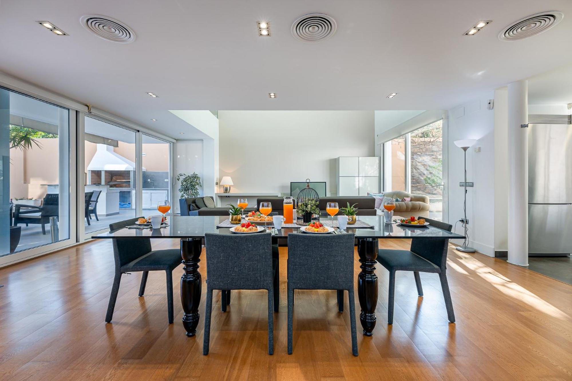 dining