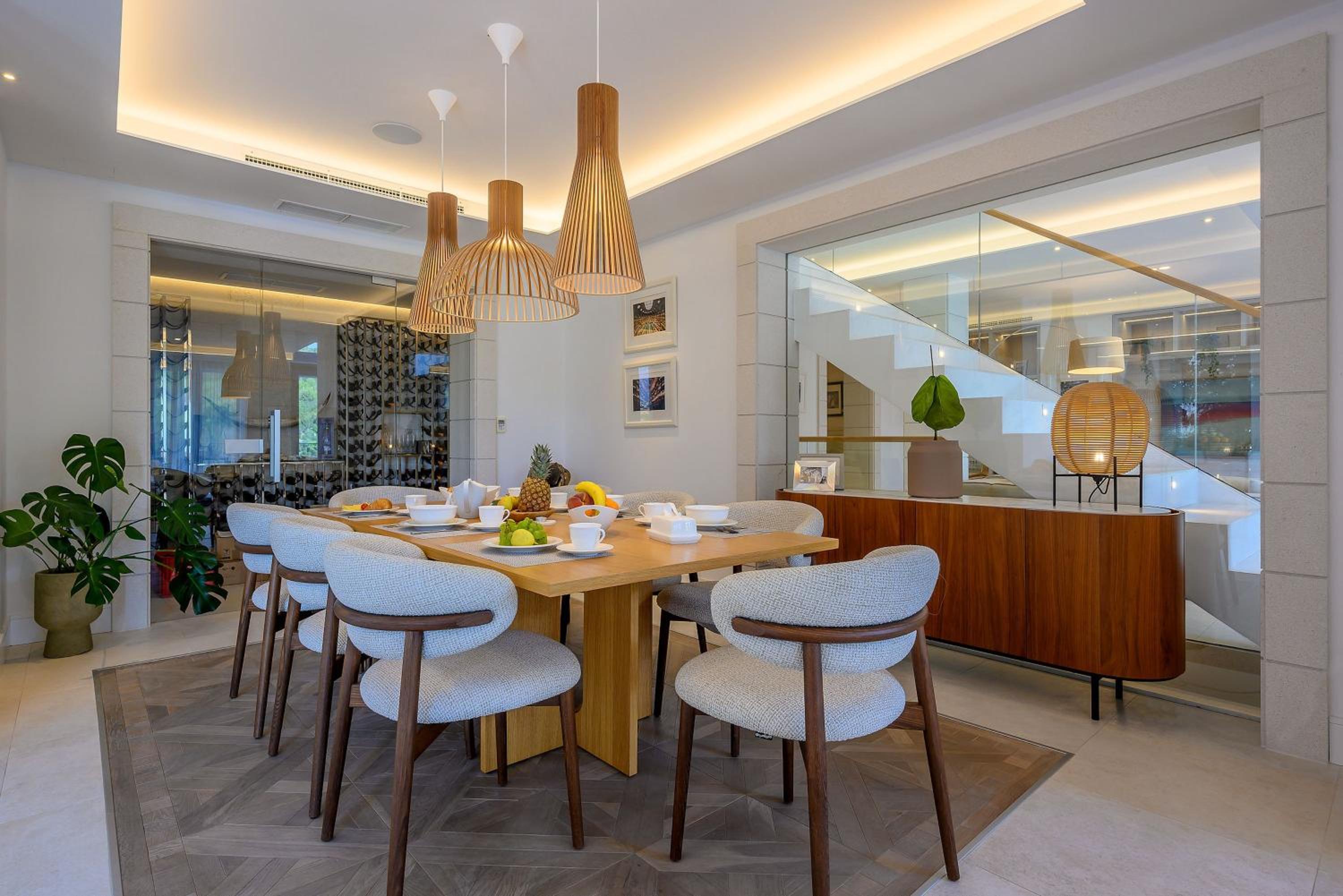 dining