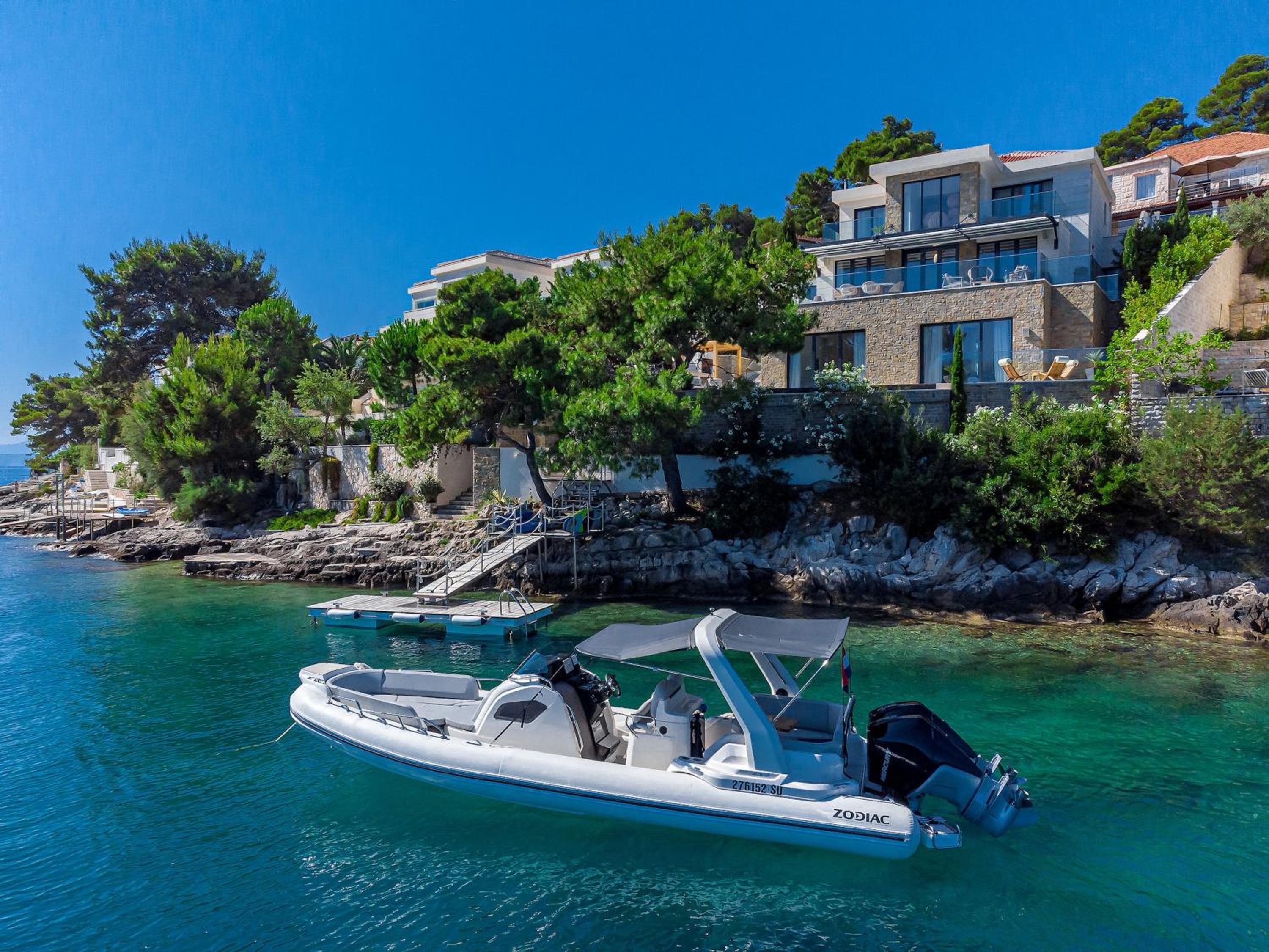Luxurious Waterfront Villa 4 Bedrooms Villa Selca Waterfront Private Jetty view 3