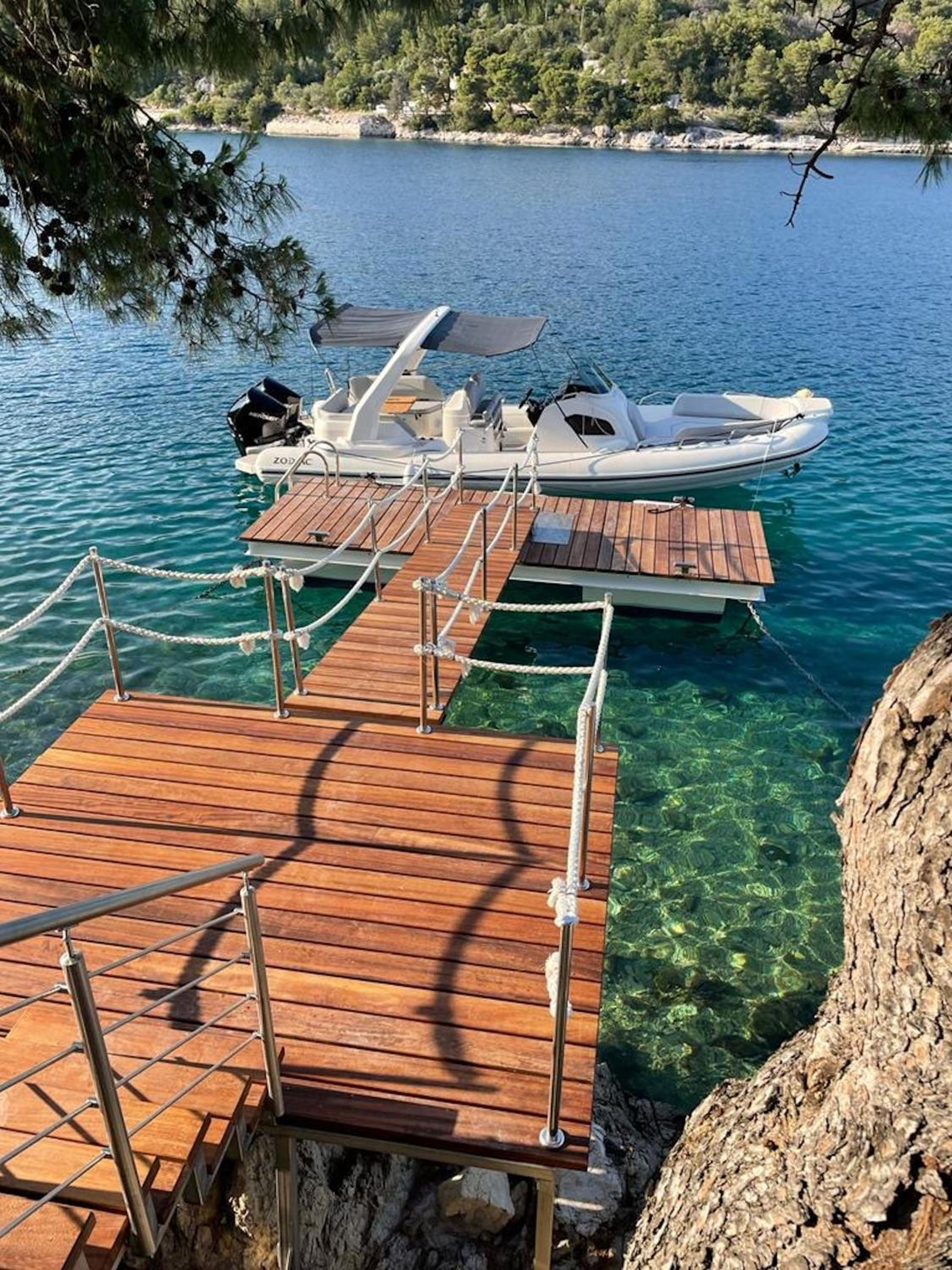 Luxurious Waterfront Villa 4 Bedrooms Villa Selca Waterfront Private Jetty view 5
