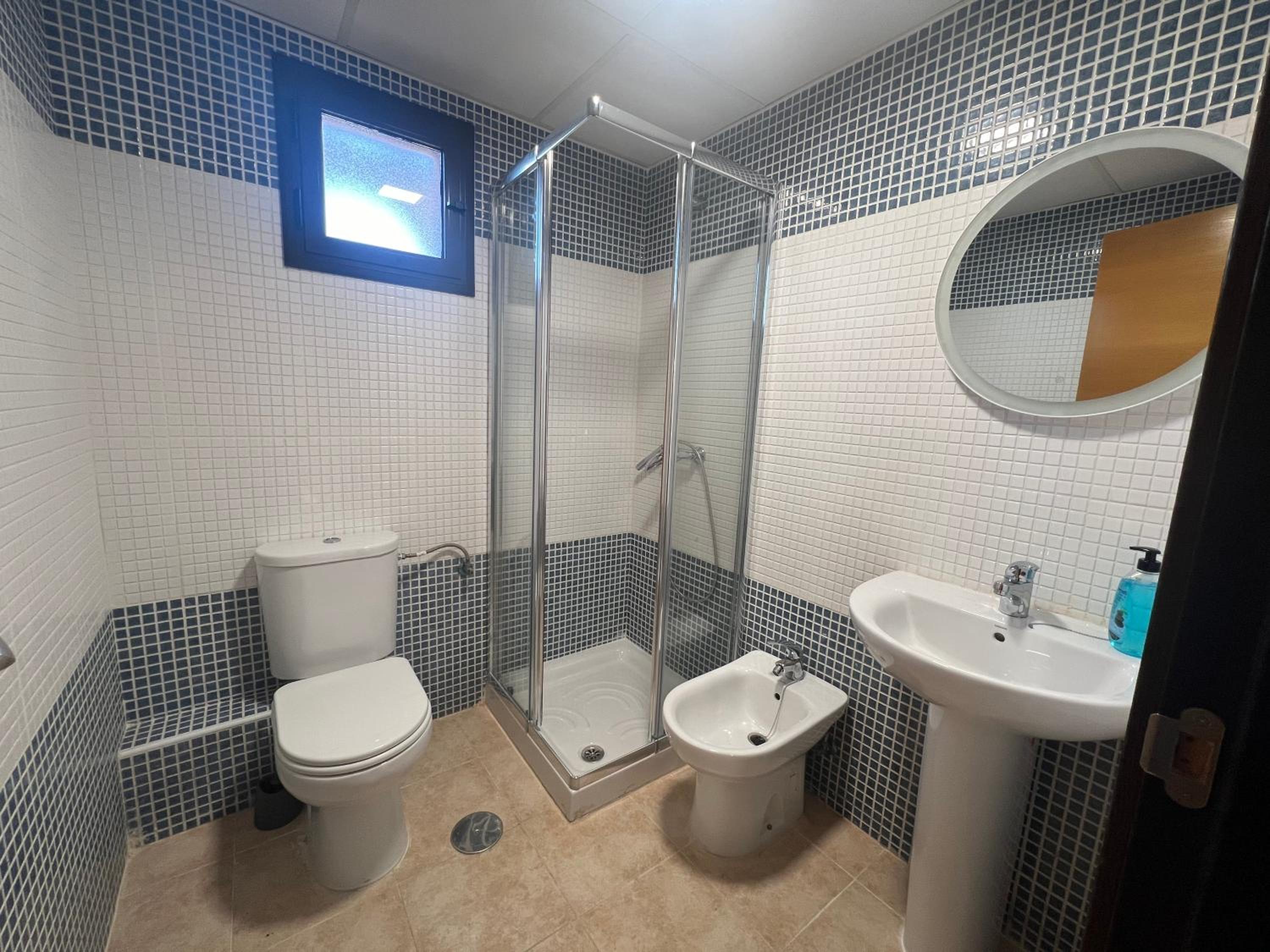 Apartamento entero con terraza y piscina