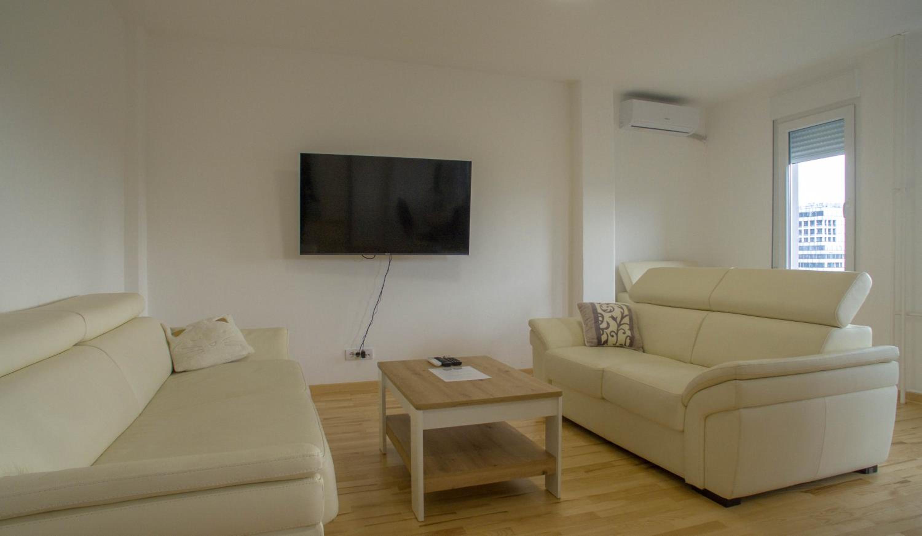Premium stan Novi Beograd view 3